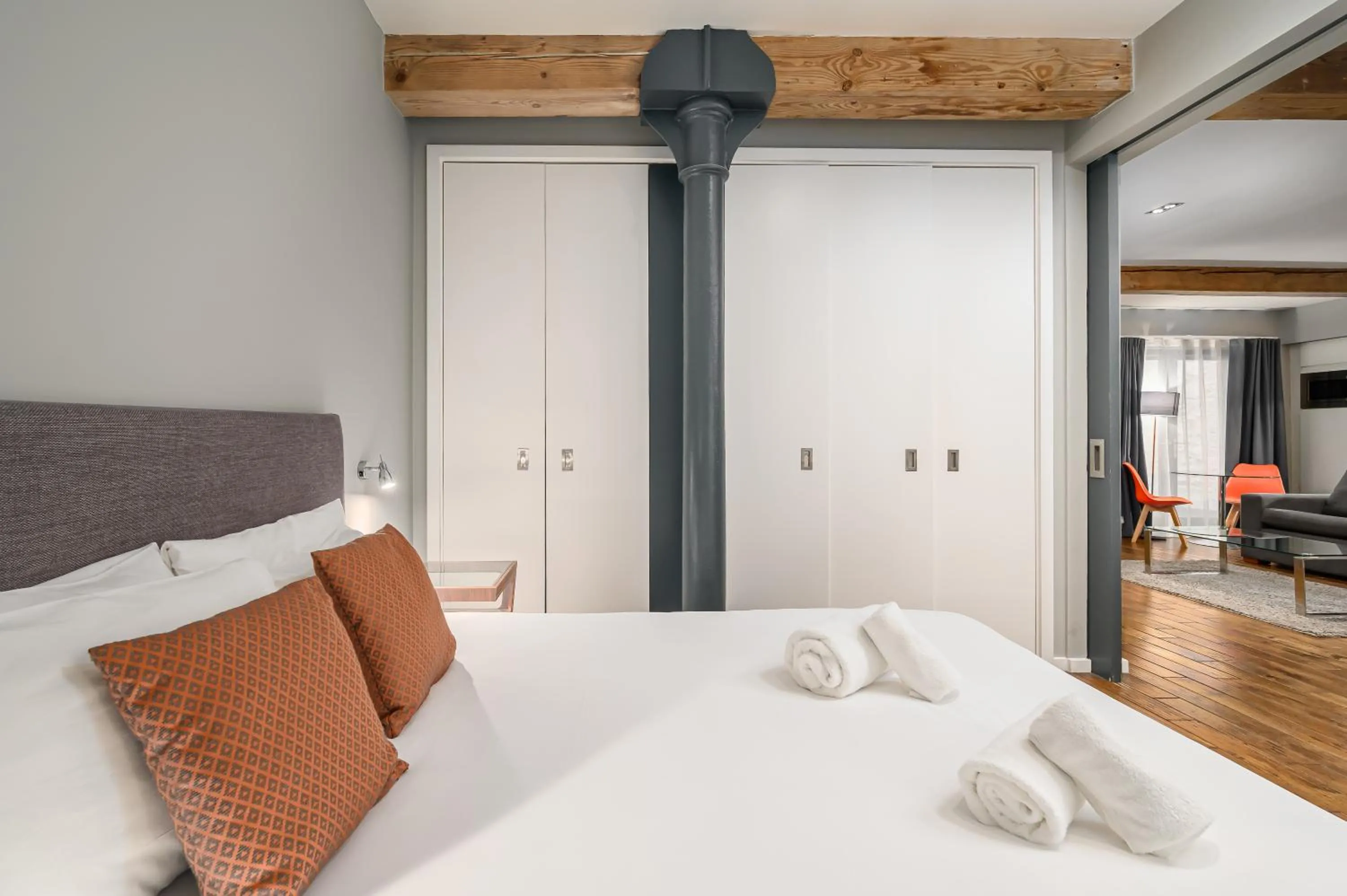 Bed in Destiny Scotland -The Malt House Apartments