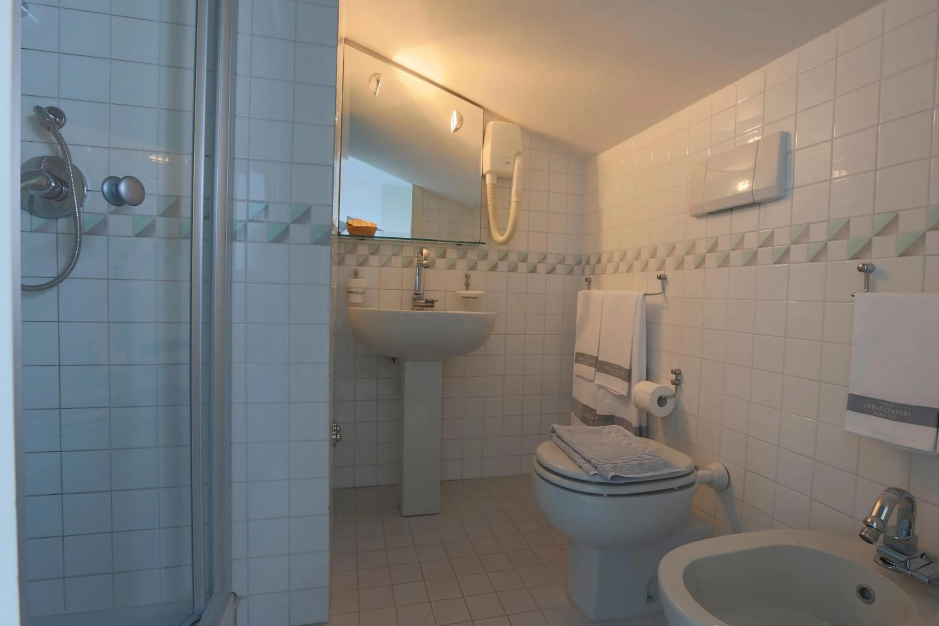 Bathroom in Hotel Ambasciatori