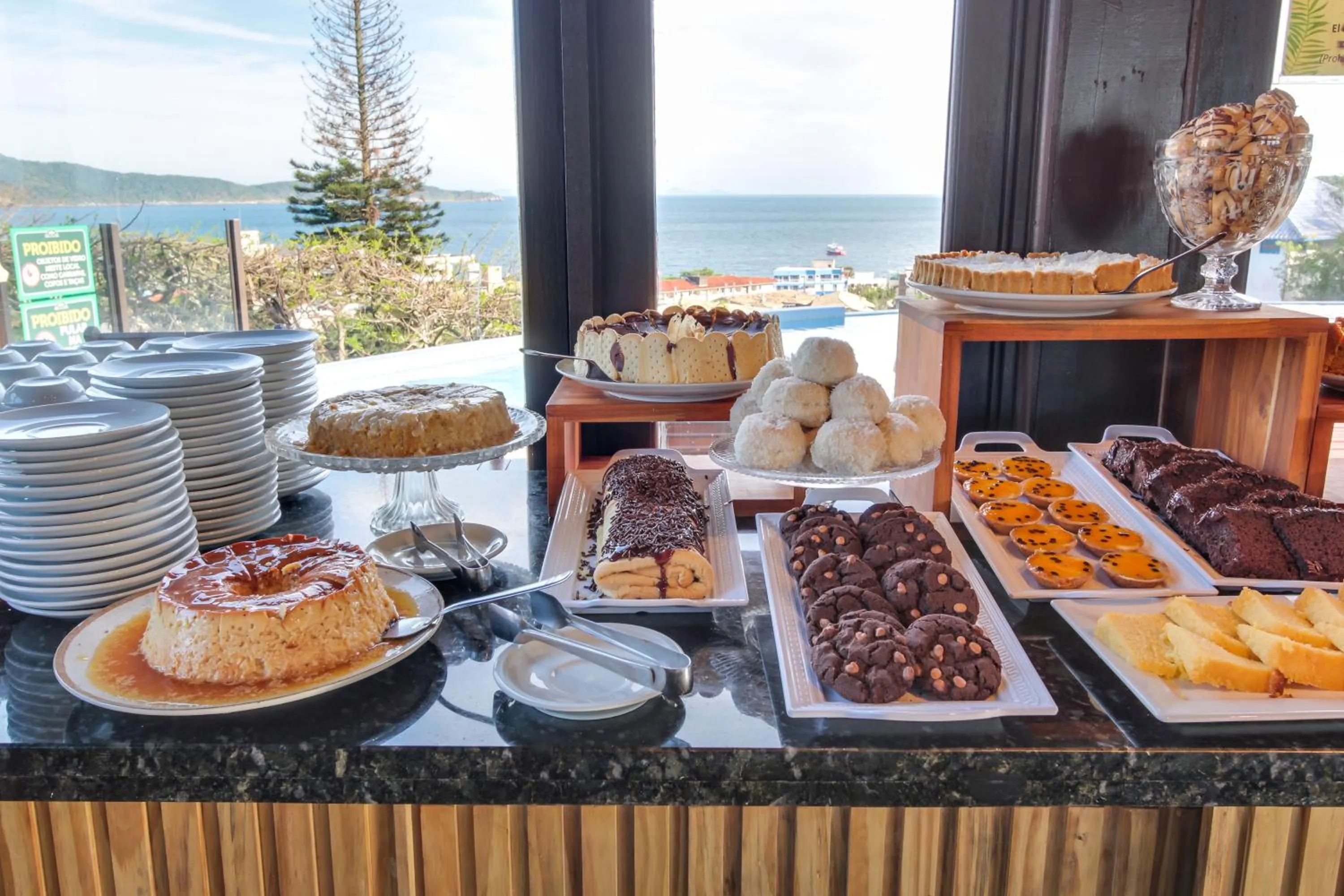 Buffet breakfast in Pousada do Arvoredo