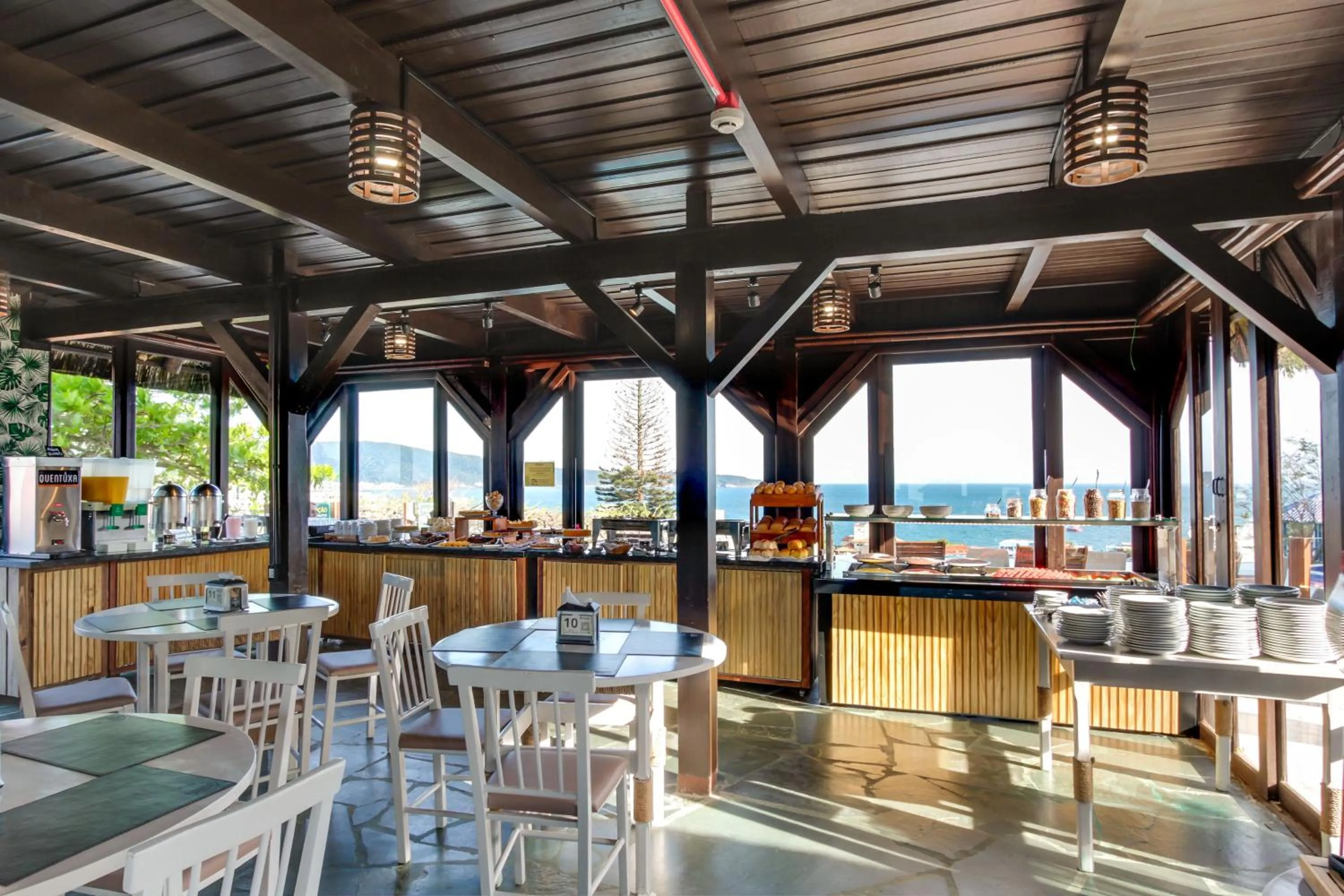 Restaurant/places to eat in Pousada do Arvoredo