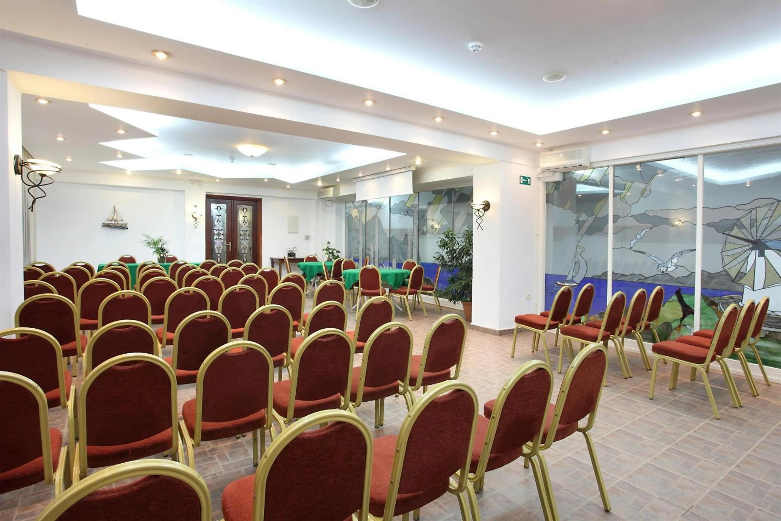 Business facilities in Almyrida Resort