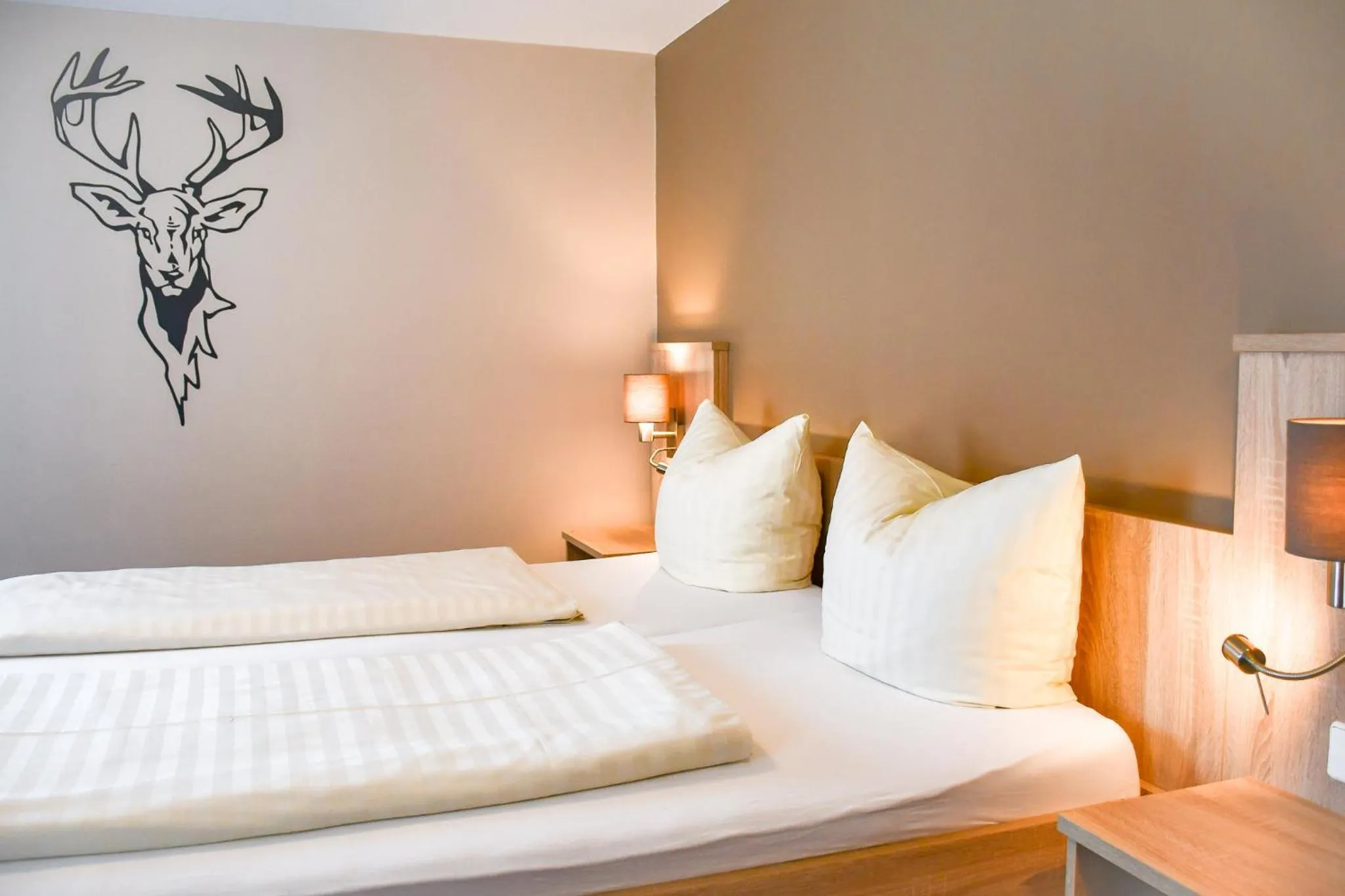 Photo of the whole room, Bed in Kurgarten-Hotel