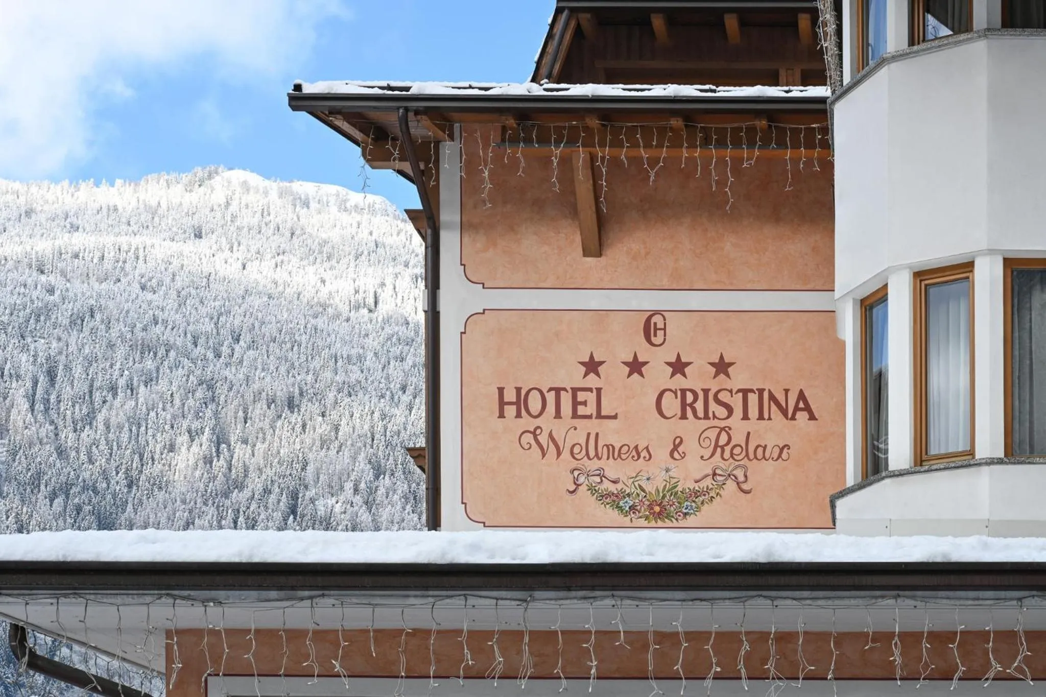 Property building in Hotel Cristina