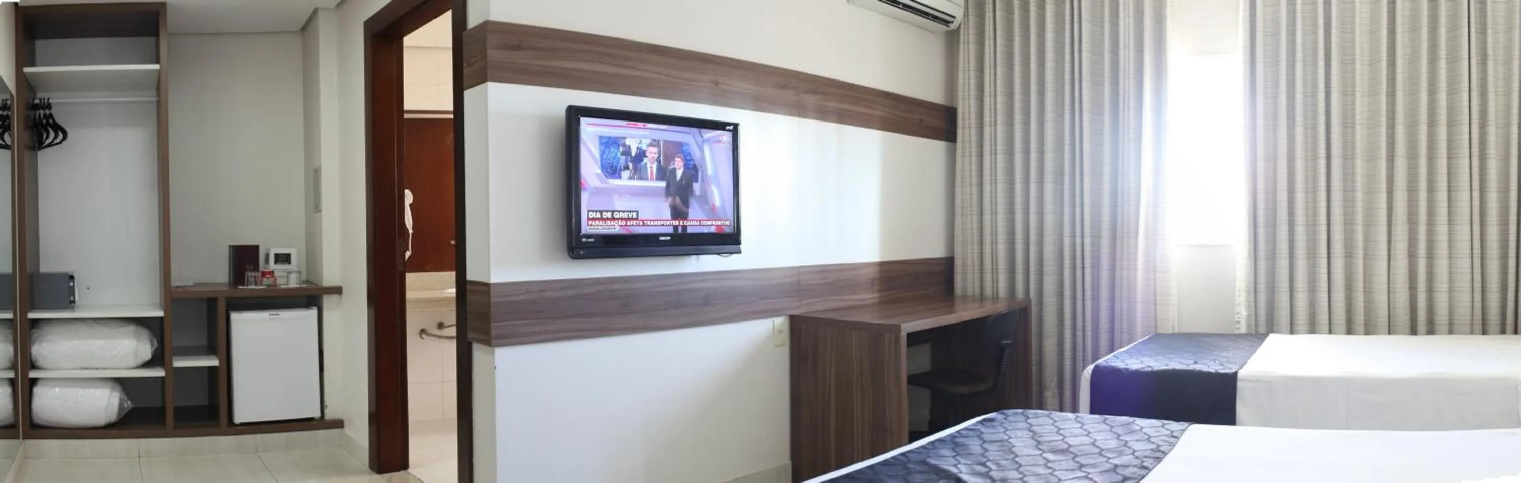 TV and multimedia, Bed in Hotel D'Luca