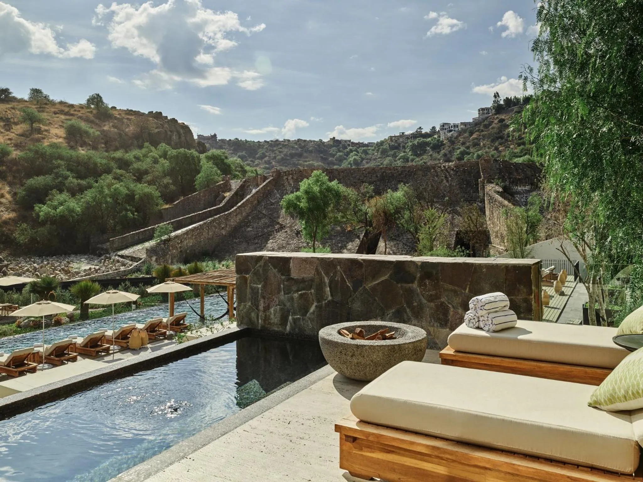 Photo of the whole room in Live Aqua San Miguel de Allende