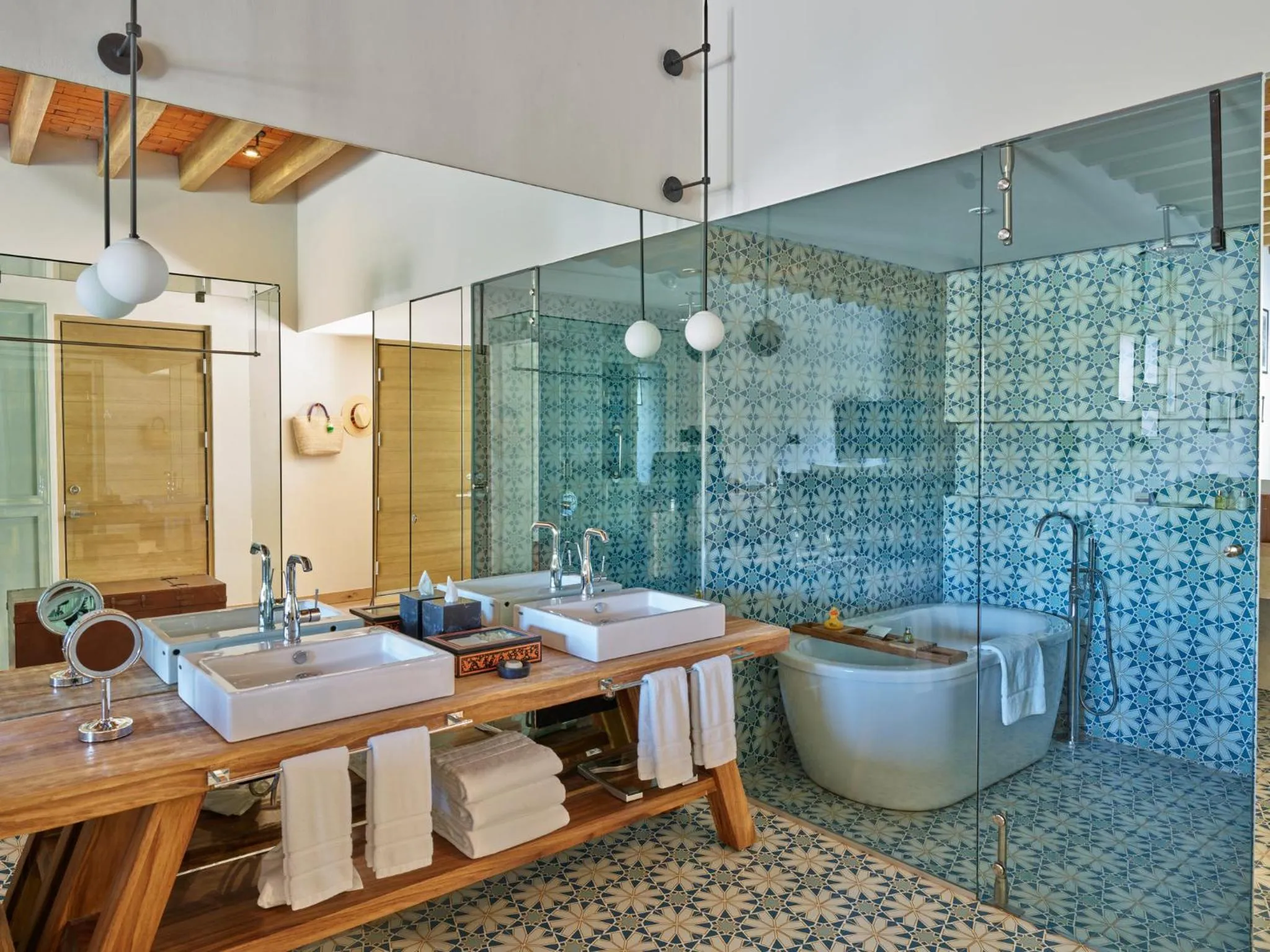 Bathroom in Live Aqua San Miguel de Allende