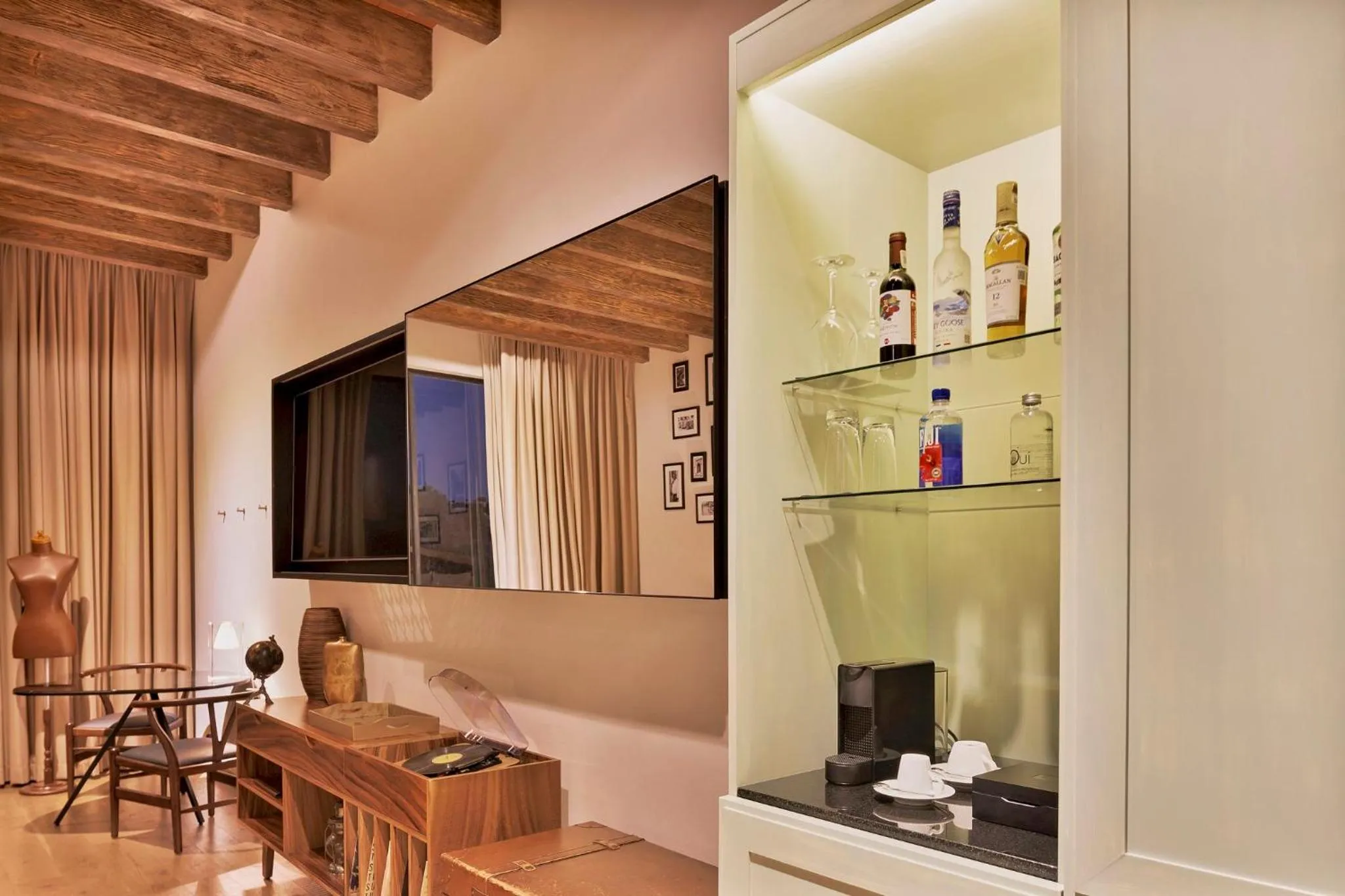 Bathroom in Live Aqua San Miguel de Allende