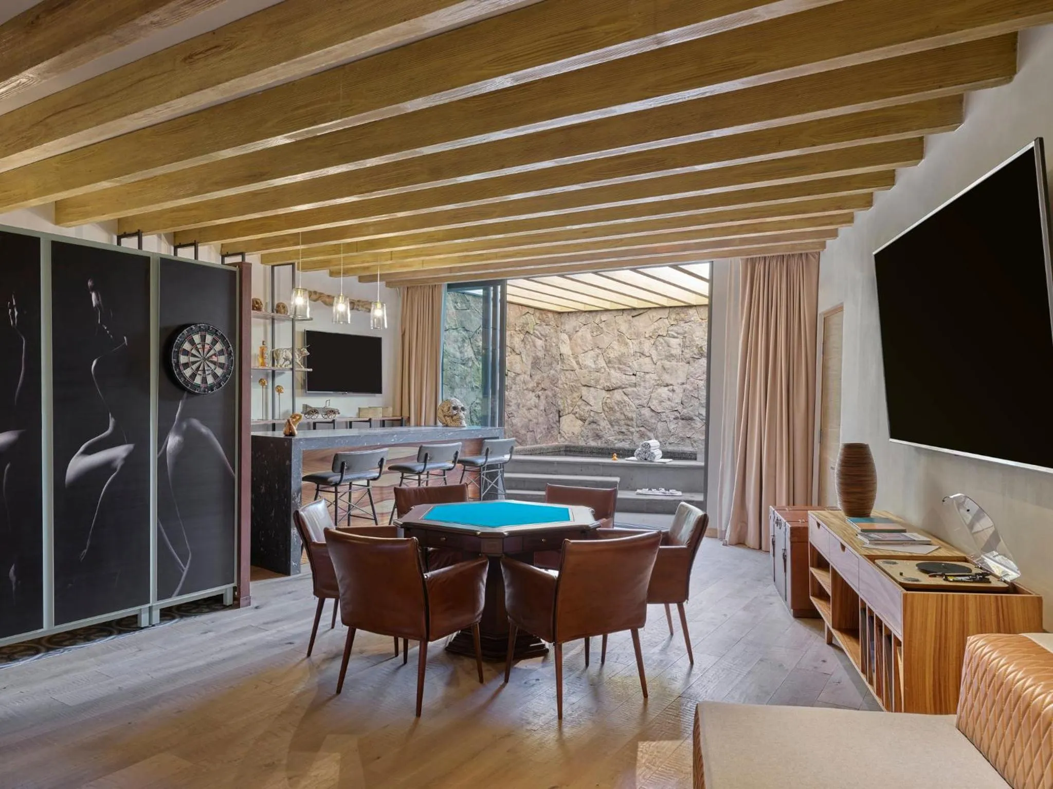 Photo of the whole room in Live Aqua San Miguel de Allende