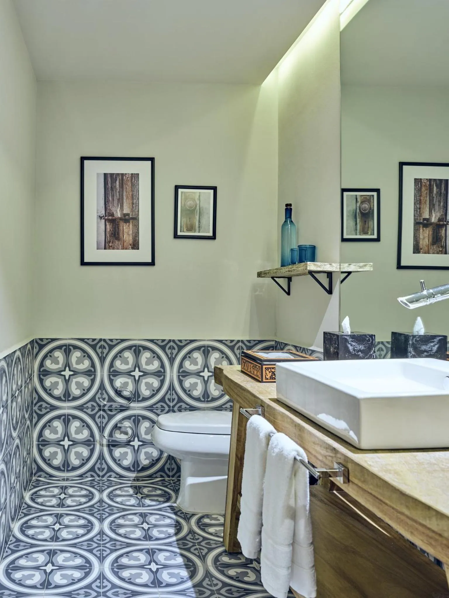 Photo of the whole room in Live Aqua San Miguel de Allende