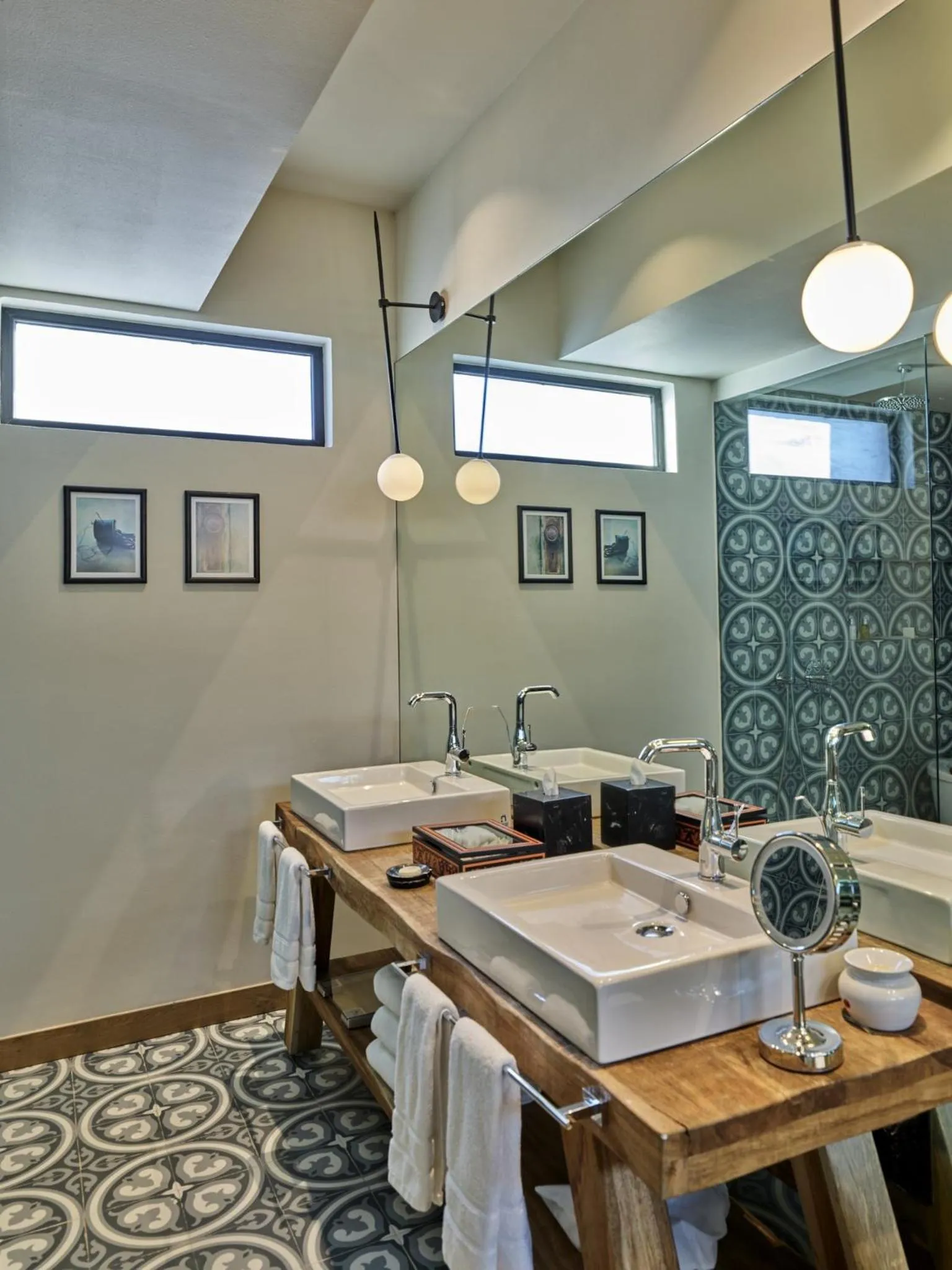 Photo of the whole room in Live Aqua San Miguel de Allende