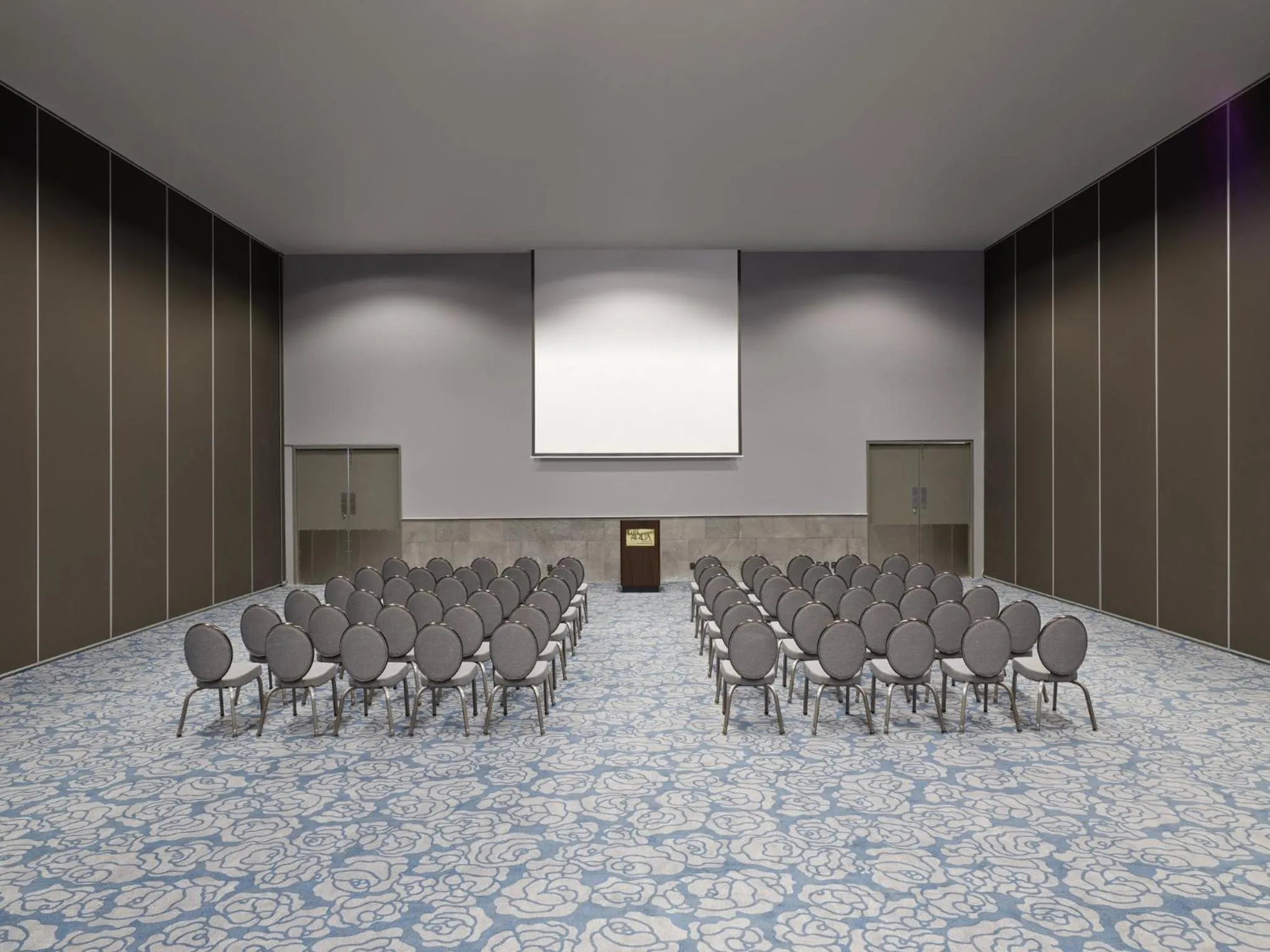 Meeting/conference room in Live Aqua San Miguel de Allende