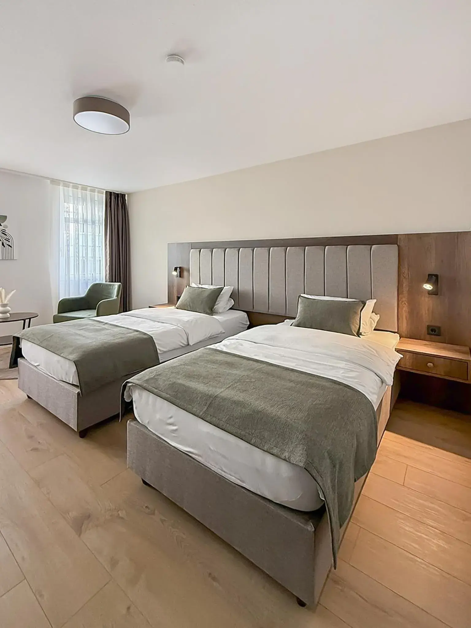 STADT-Hotel Lörrach GbR STADT-Hotel Lörrach GbR