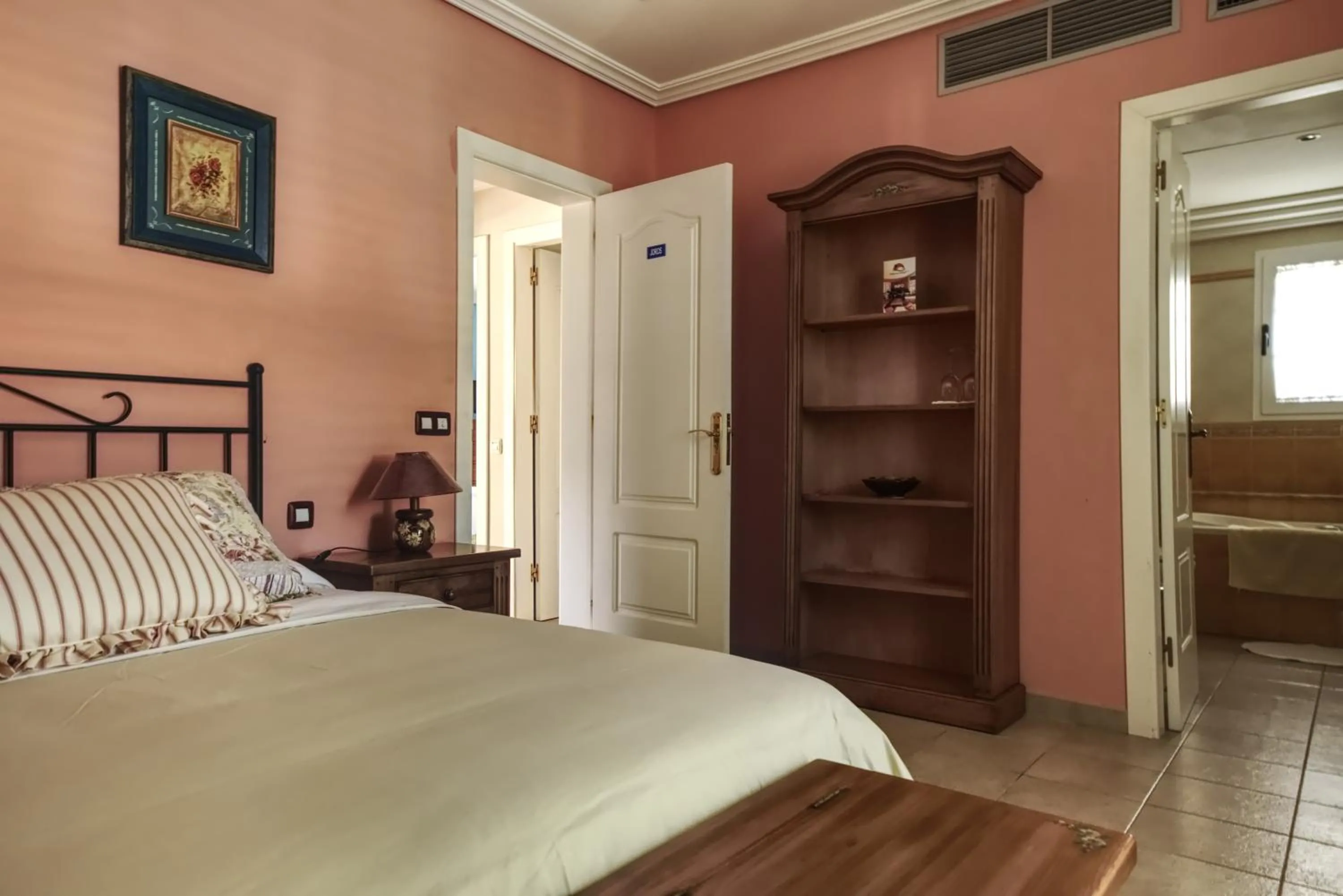 Photo of the whole room, Bed in Hotel La Colina