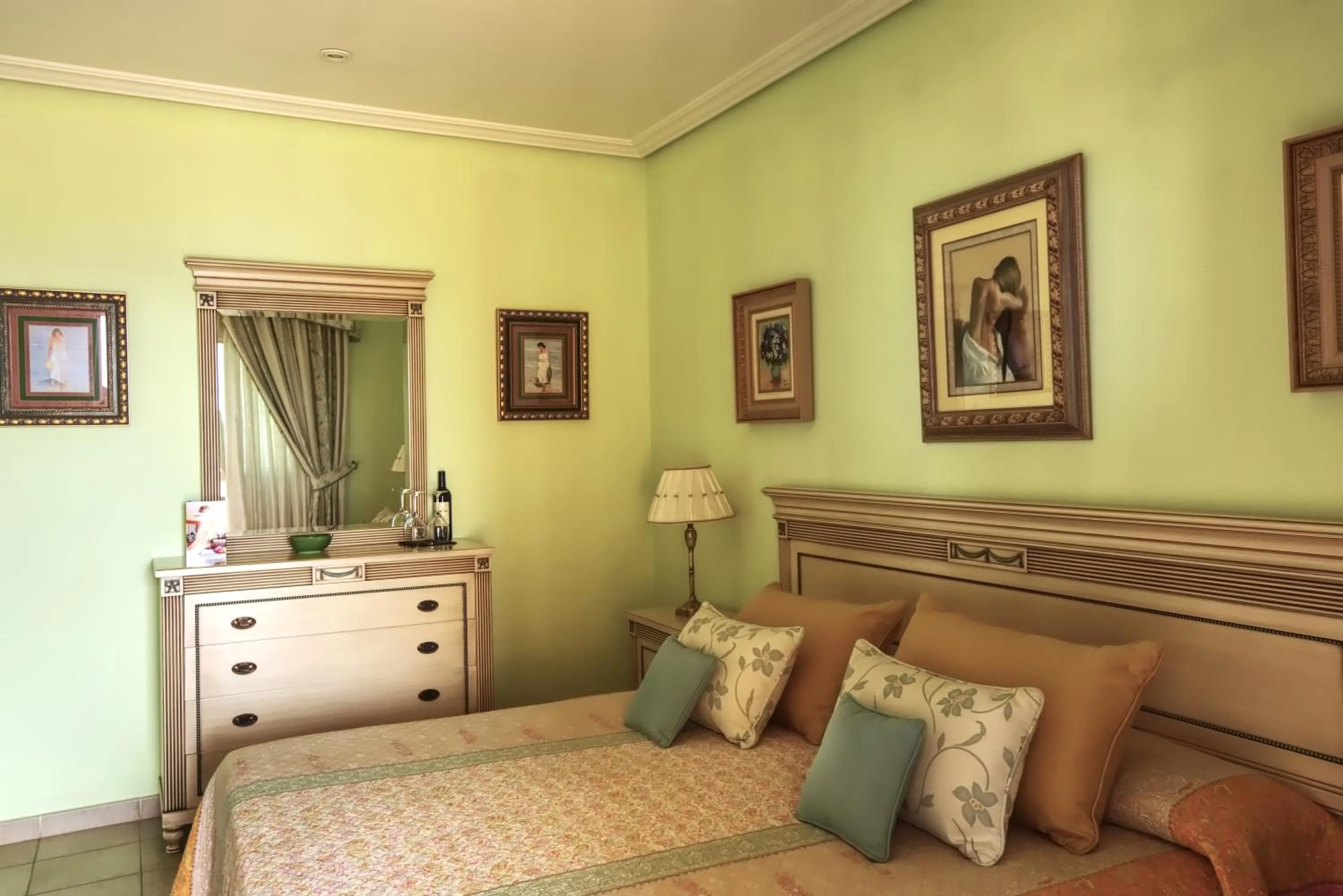 Photo of the whole room, Bed in Hotel La Colina