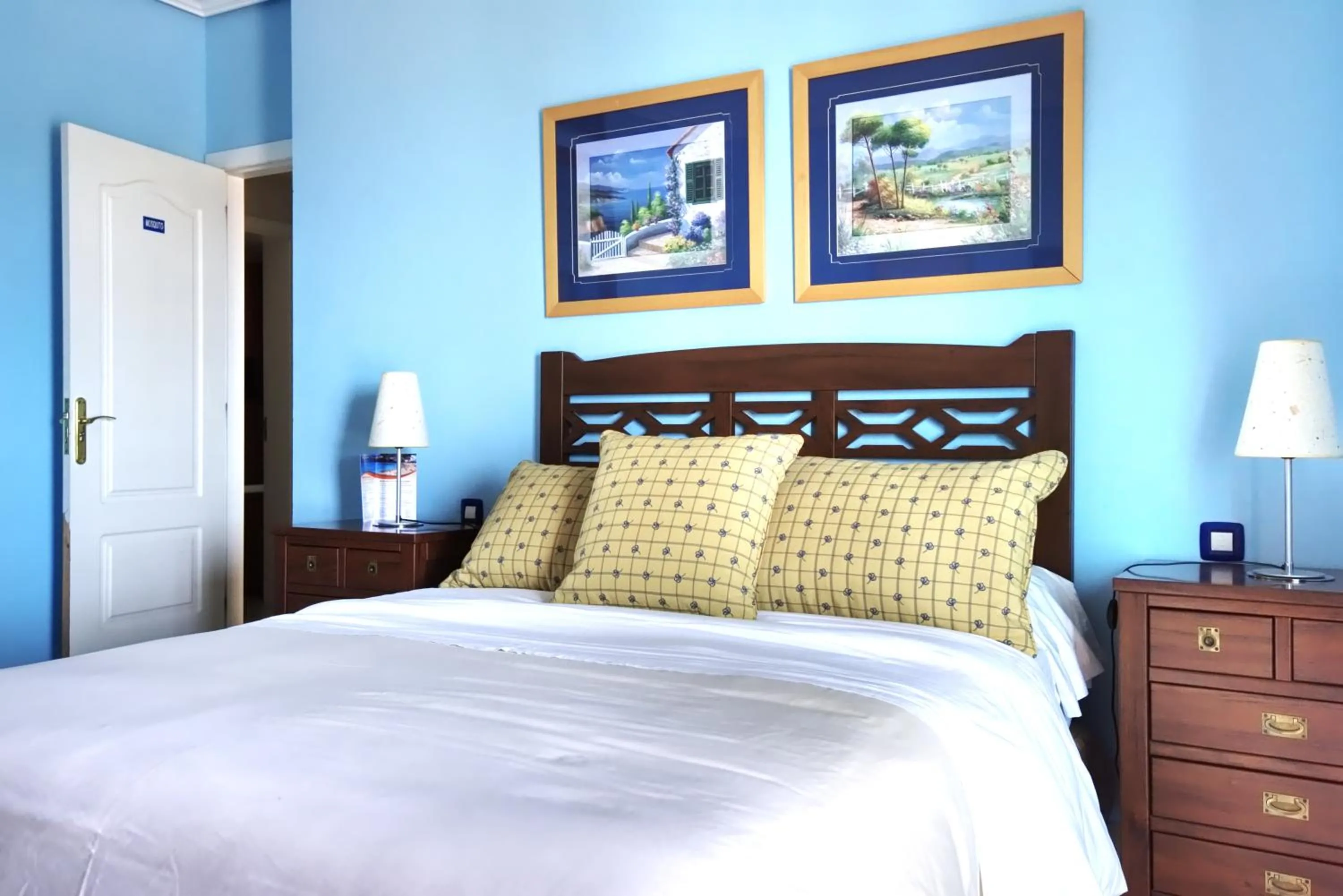 Photo of the whole room, Bed in Hotel La Colina