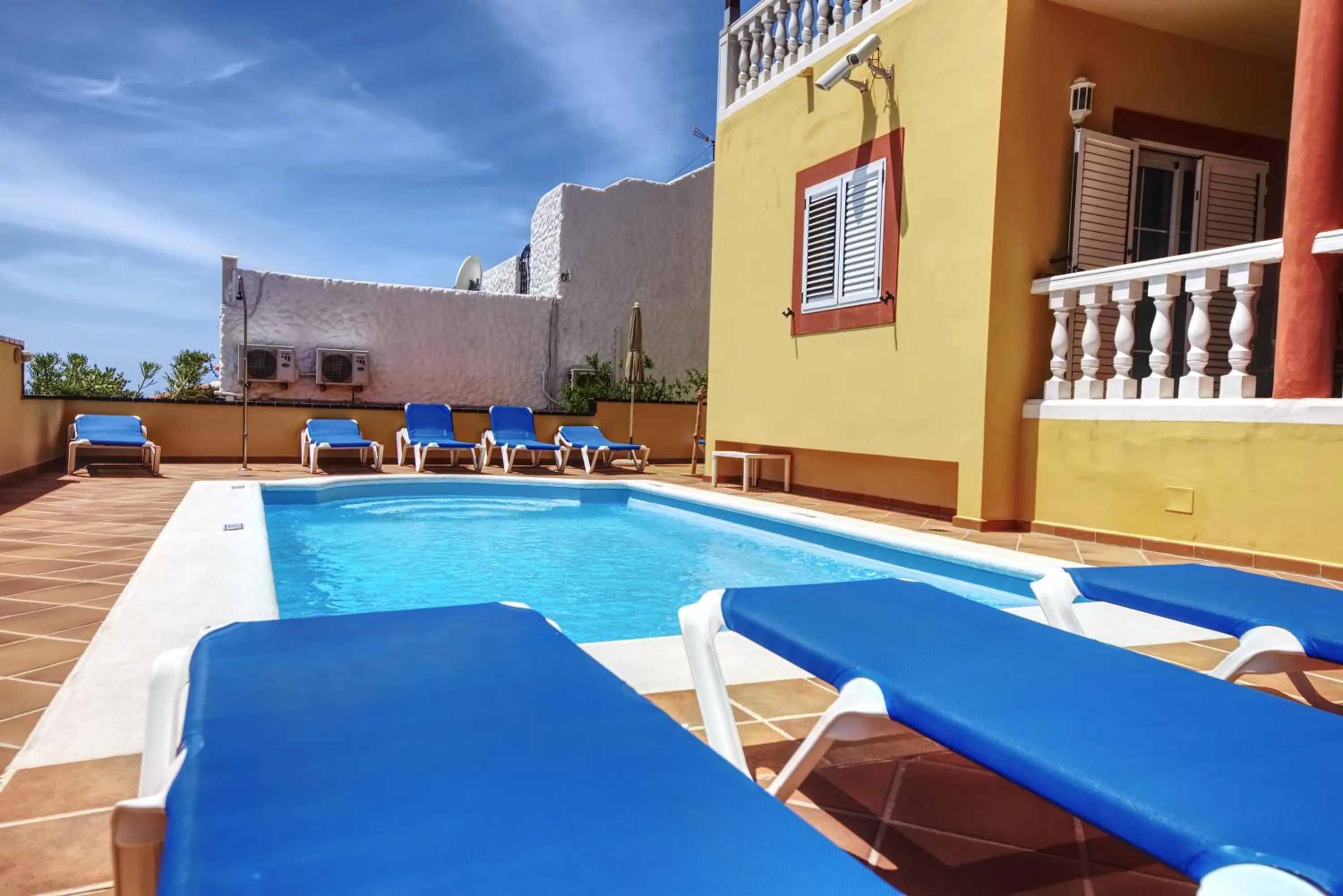 Swimming pool in Hotel La Colina