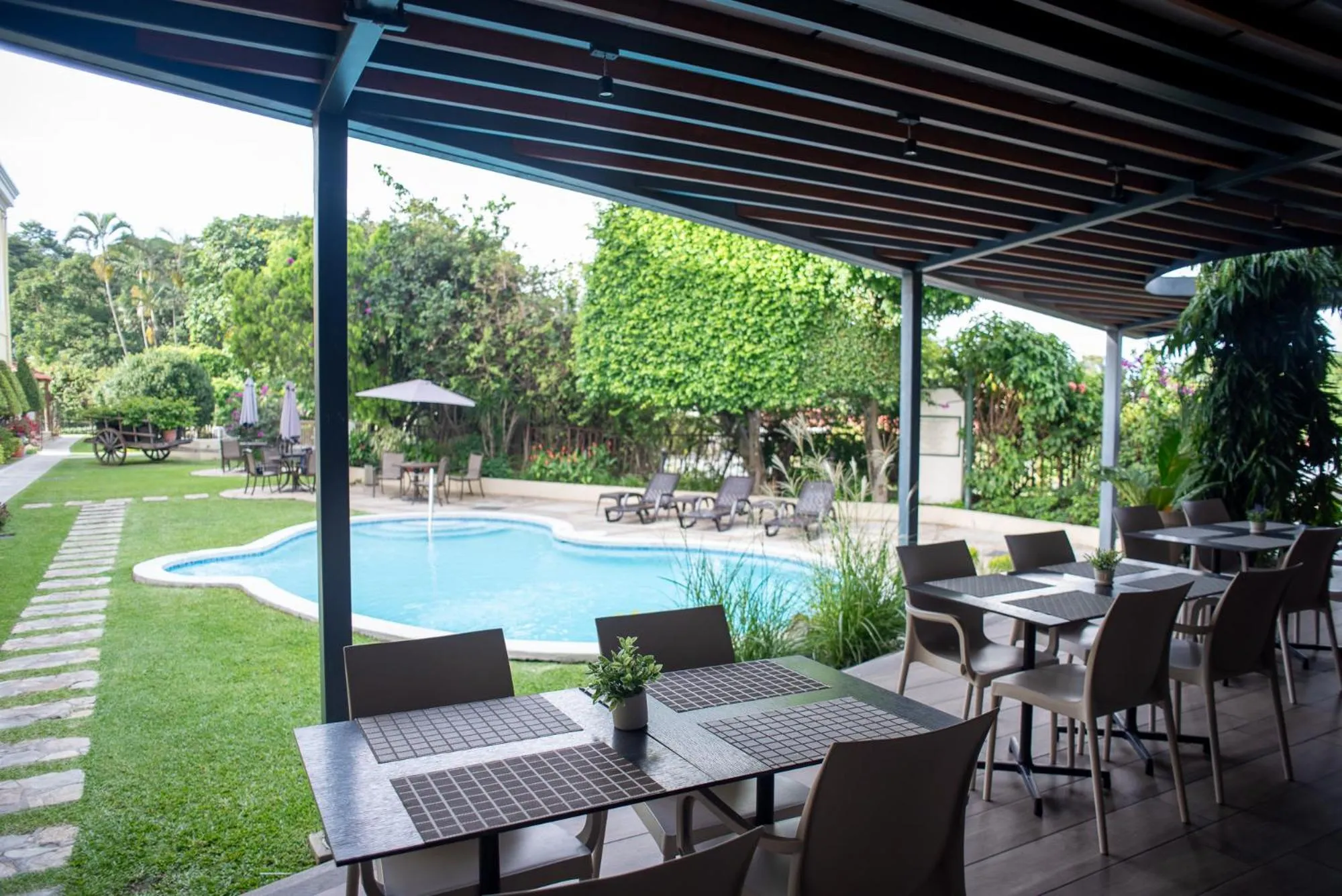 Restaurant/places to eat in Hotel Mirador Plaza