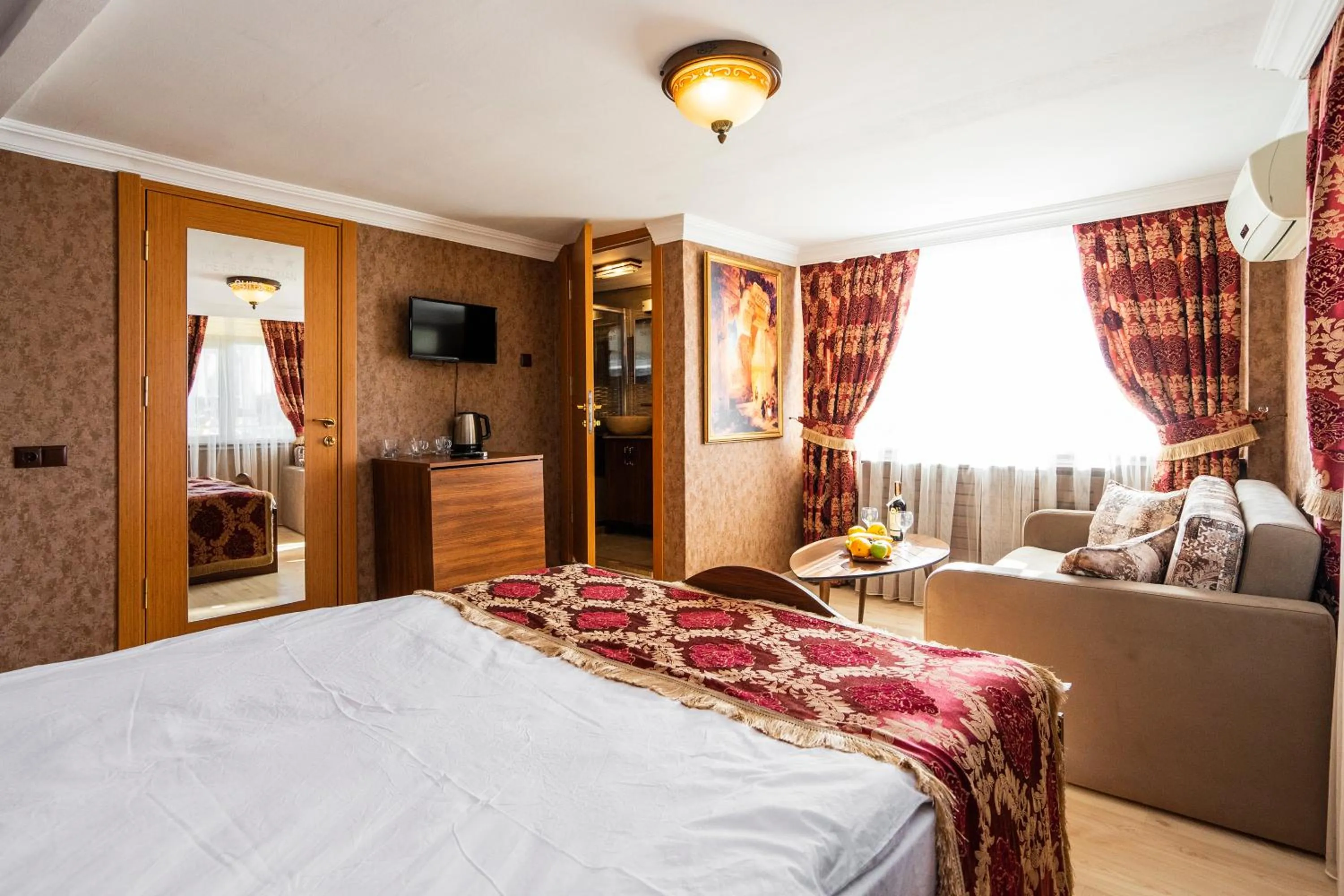 Photo of the whole room, Bed in The First Ottoman Suites