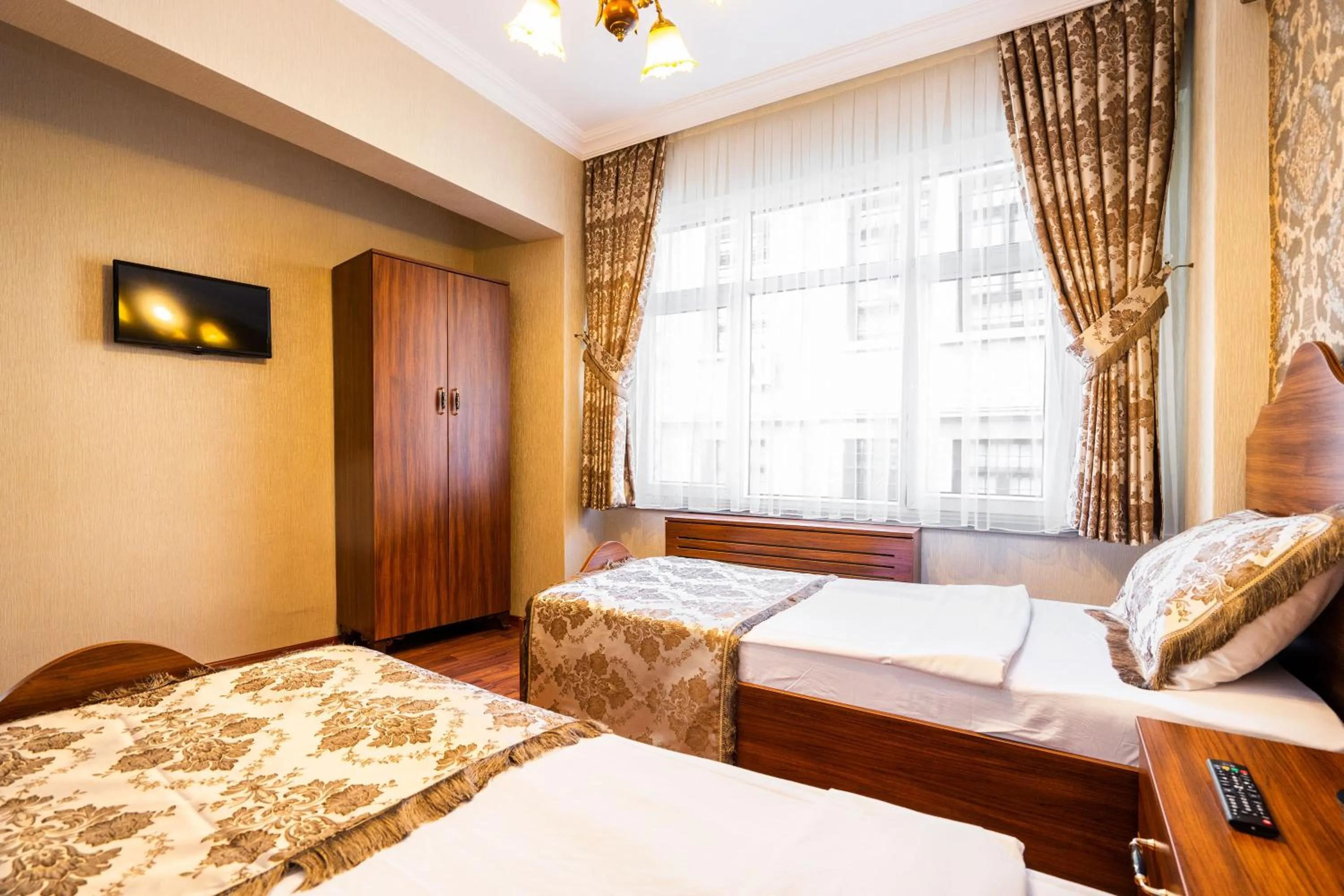 Photo of the whole room, Bed in The First Ottoman Suites