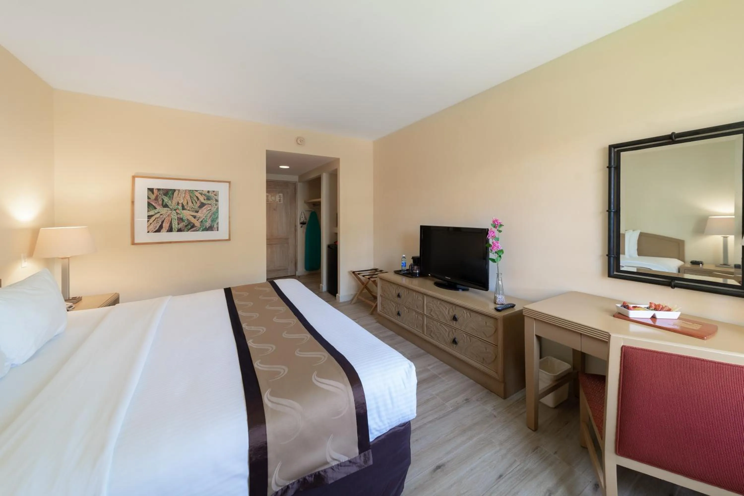 Bed in Quality Hotel Real Aeropuerto San Salvador