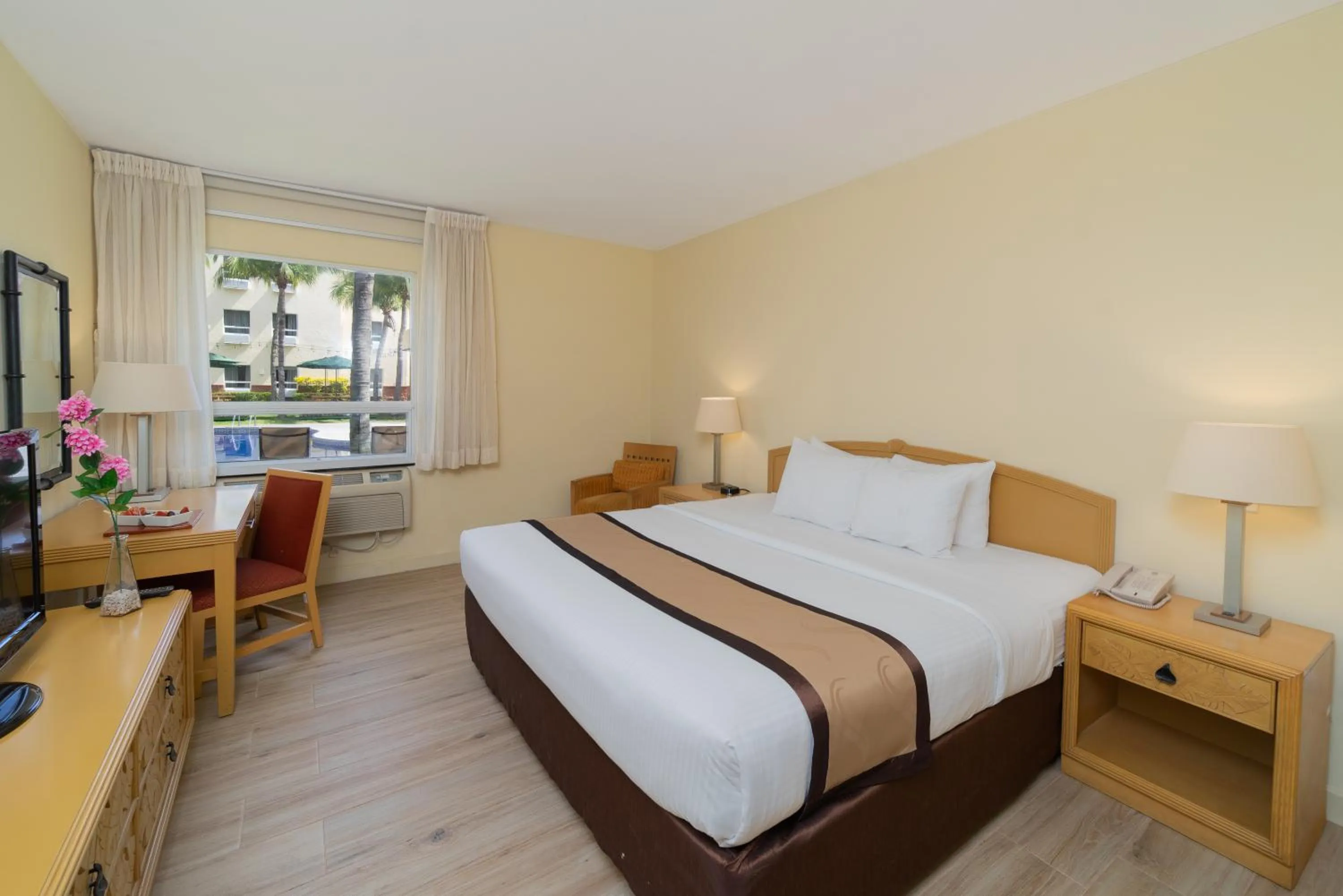 Bed in Quality Hotel Real Aeropuerto San Salvador