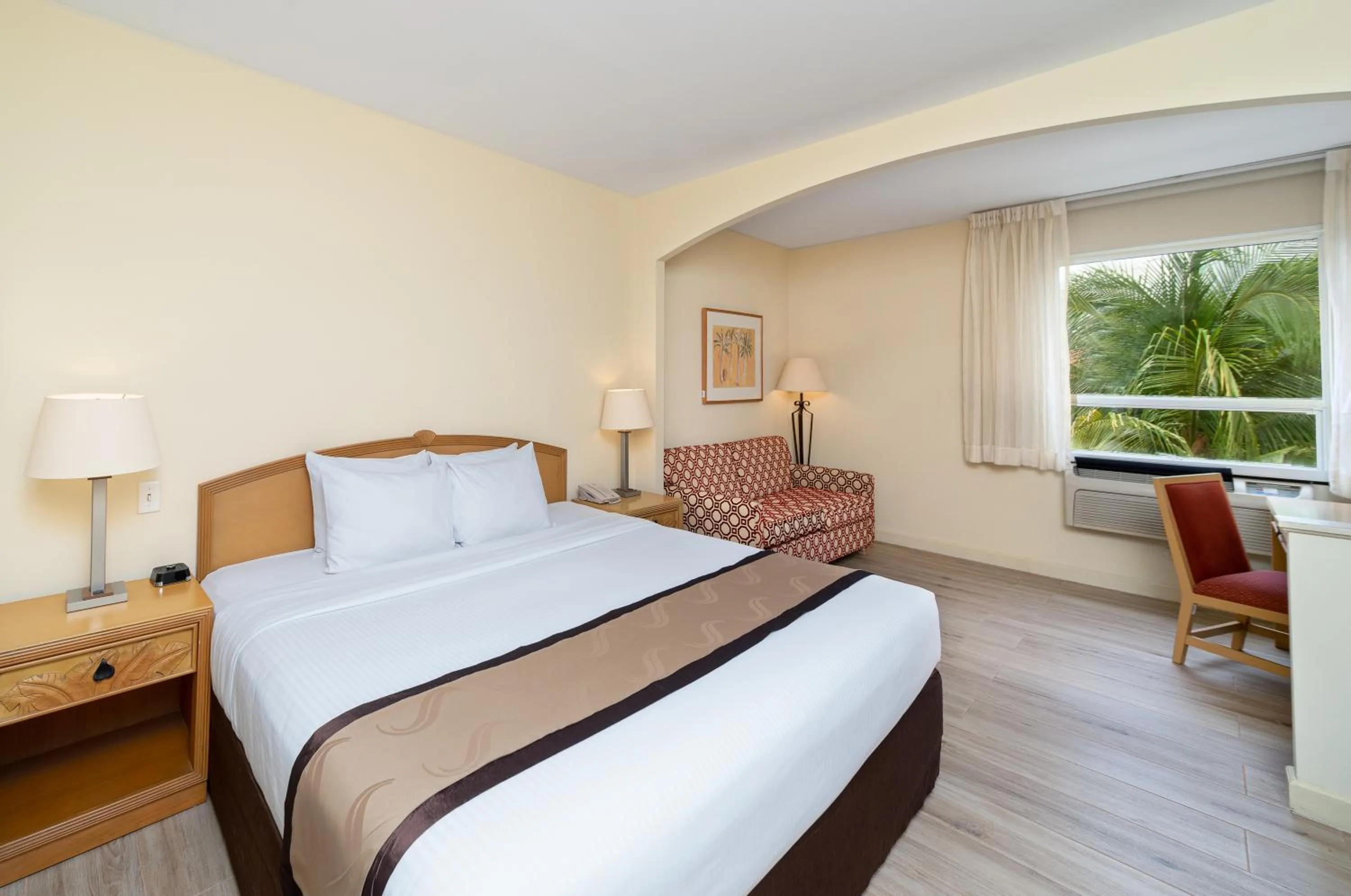 Bed in Quality Hotel Real Aeropuerto San Salvador