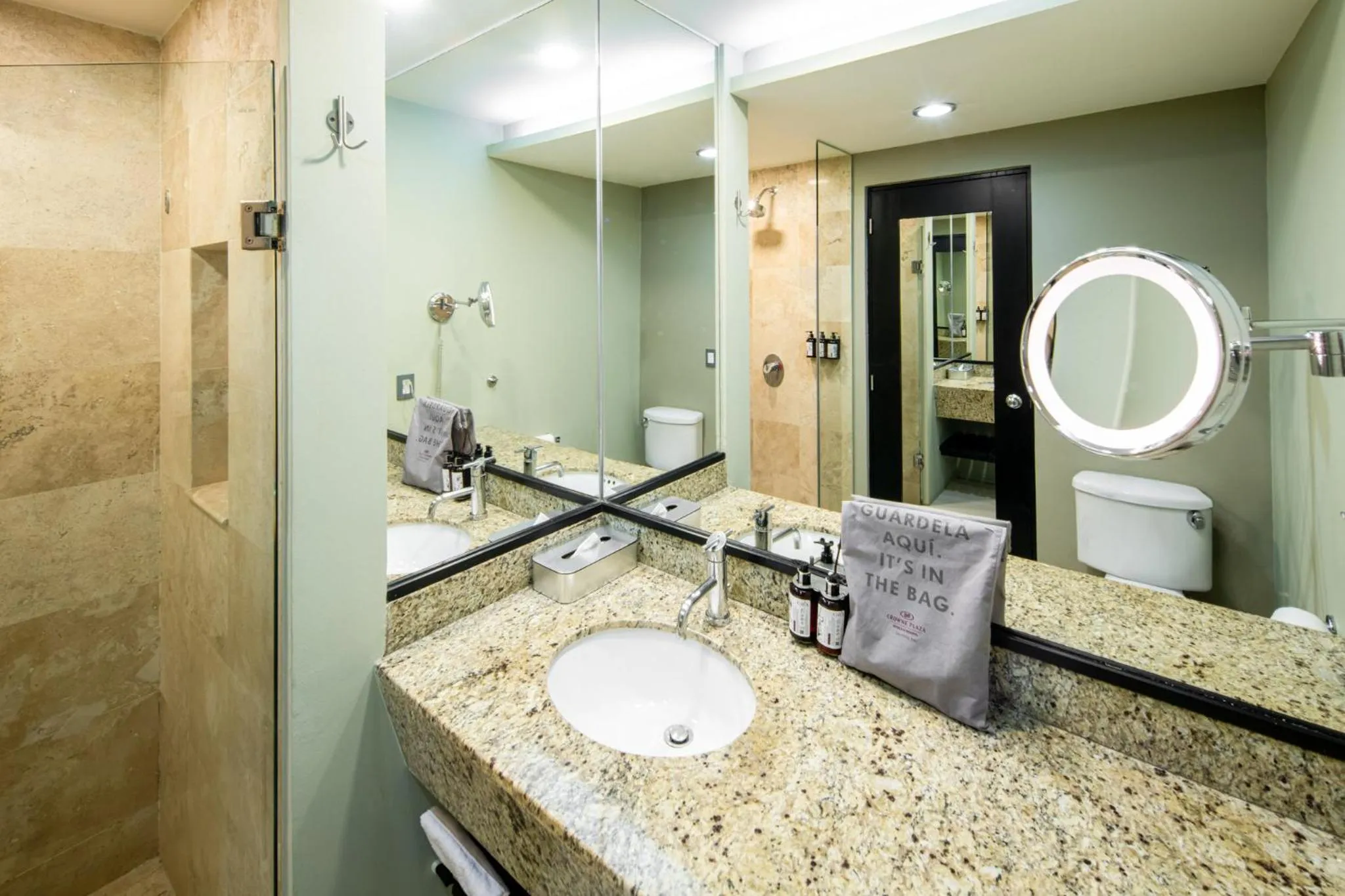 Bathroom in Crowne Plaza Villahermosa by IHG