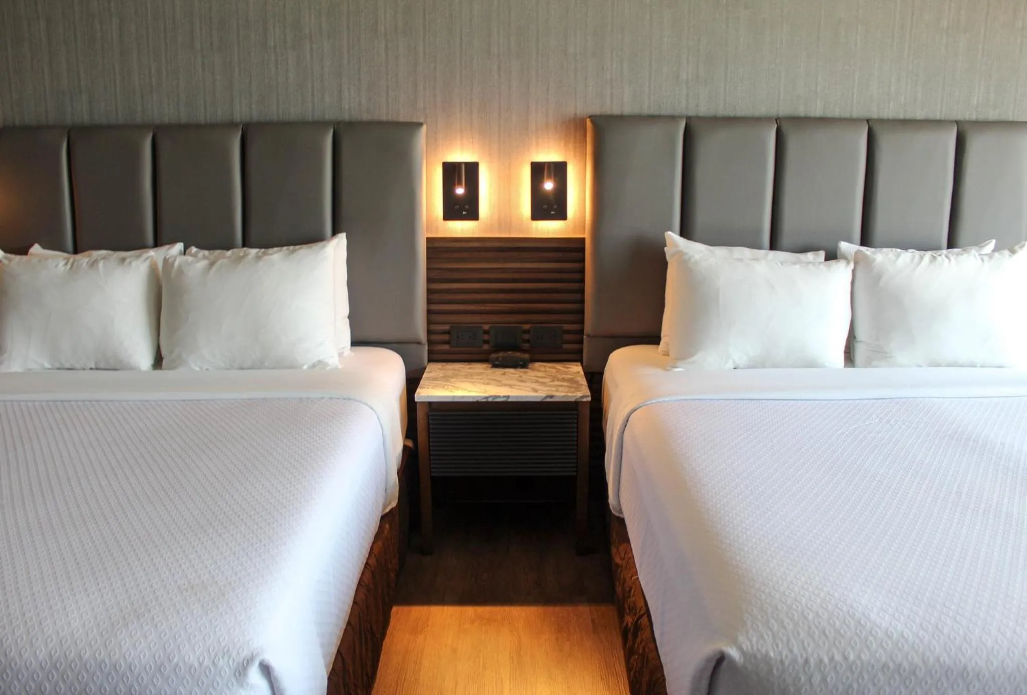 Photo of the whole room, Bed in Crowne Plaza Villahermosa by IHG