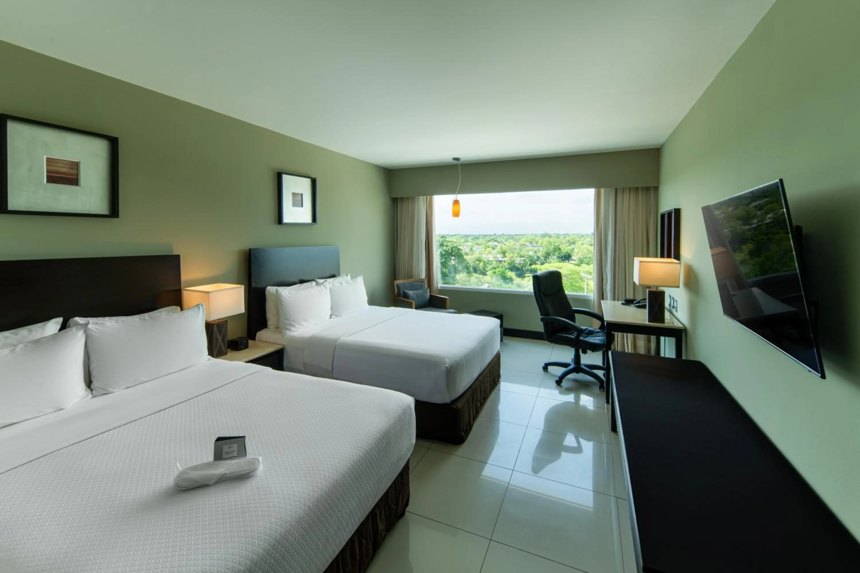 Bed in Crowne Plaza Villahermosa by IHG