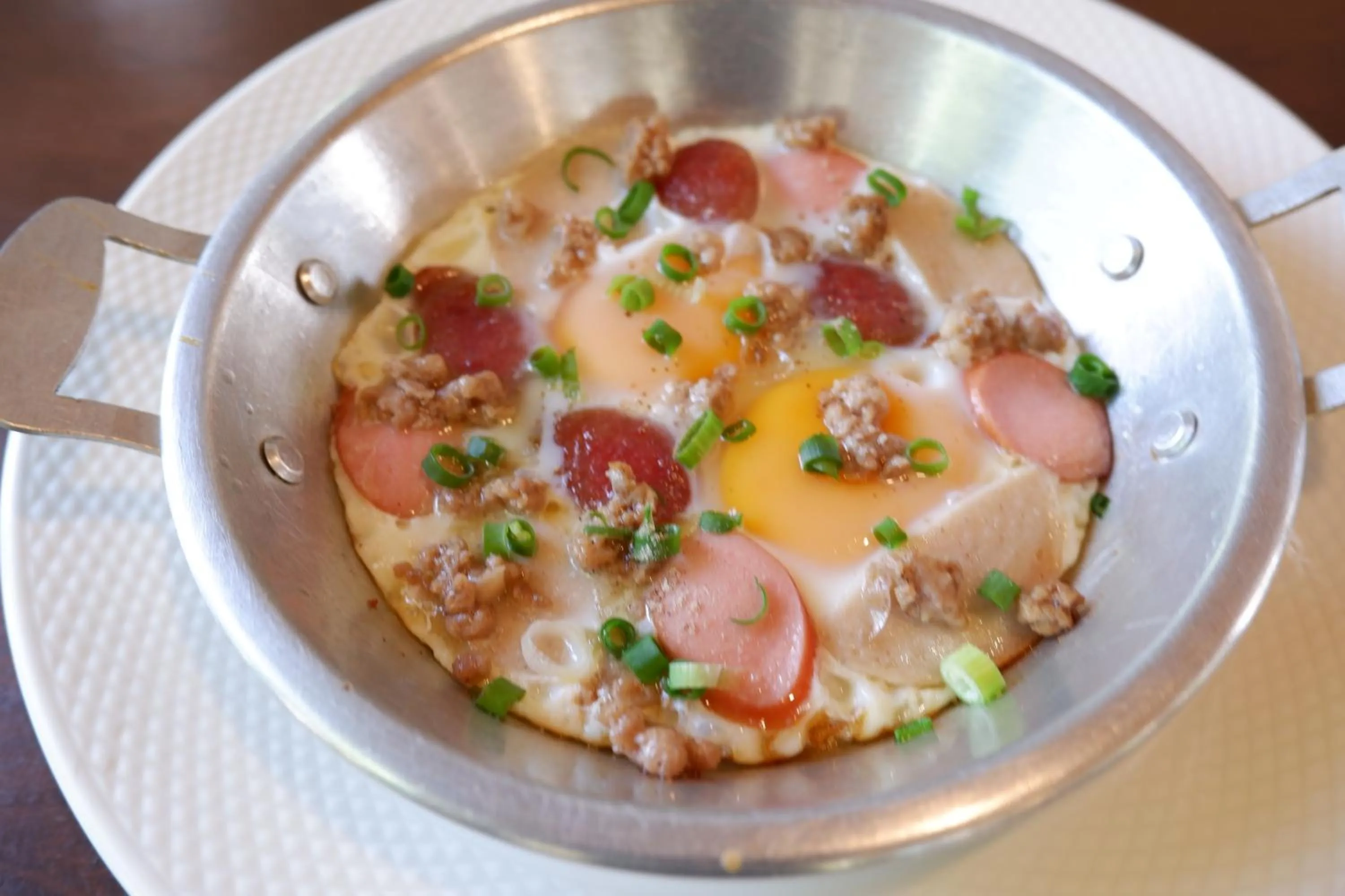 Food and drinks in Royal Princess City Lamphun Hotel