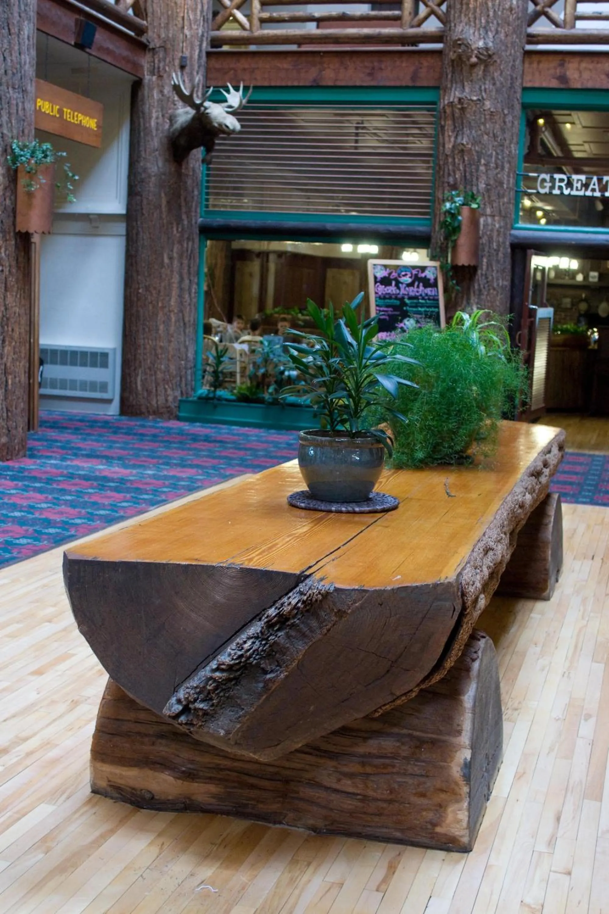 Lobby or reception in Glacier Park Lodge
