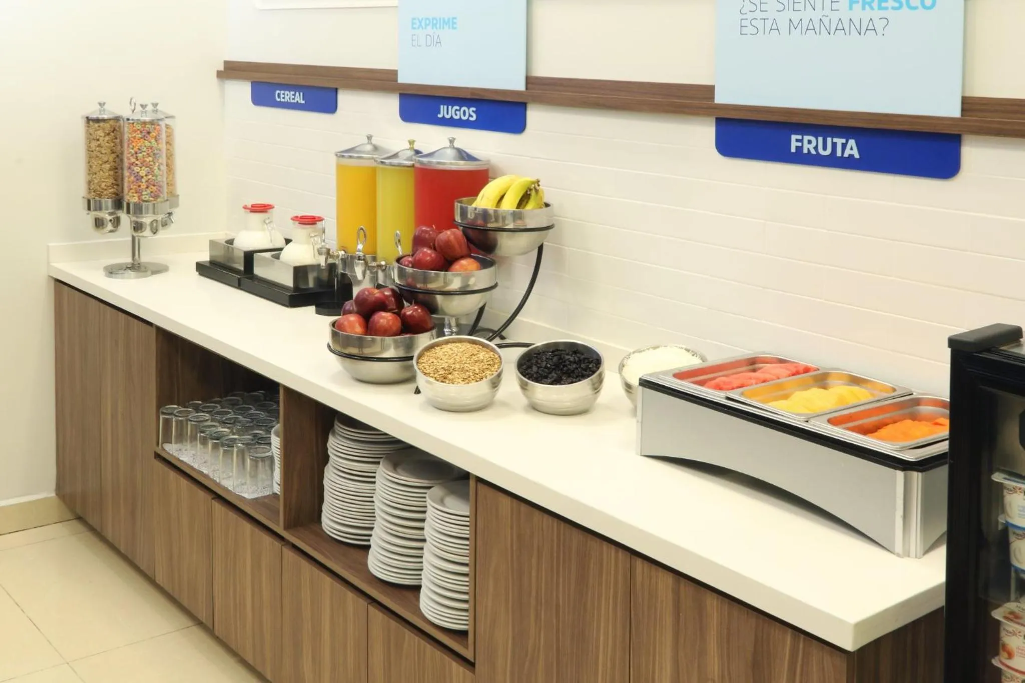 Breakfast in Holiday Inn Express Manzanillo by IHG