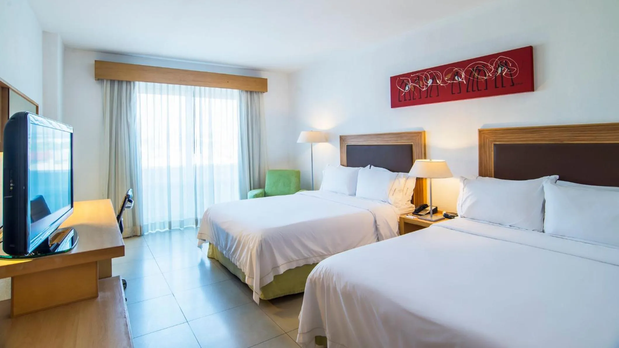 Photo of the whole room, Bed in Holiday Inn Express Manzanillo by IHG