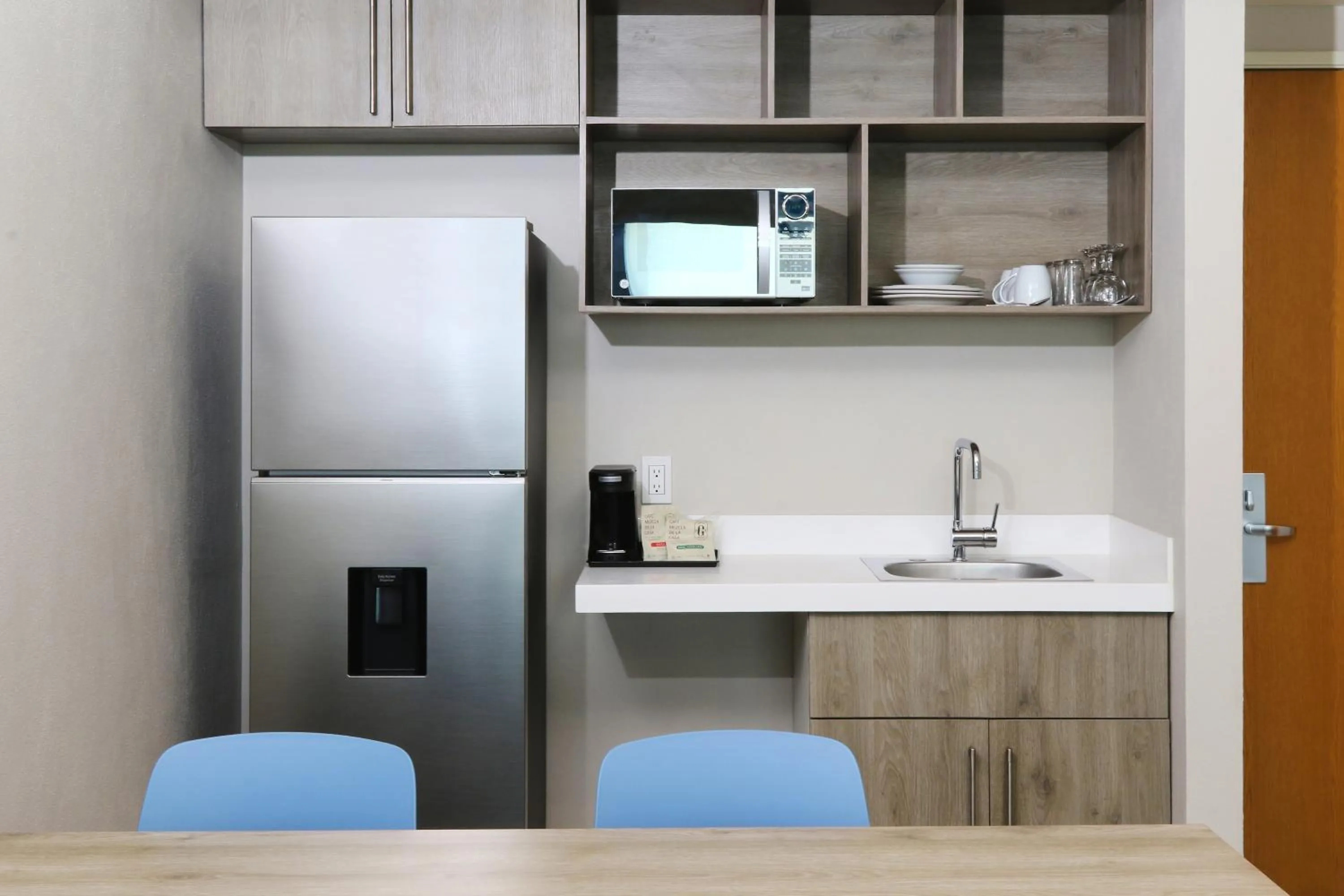 Kitchen or kitchenette in Holiday Inn Express Manzanillo by IHG