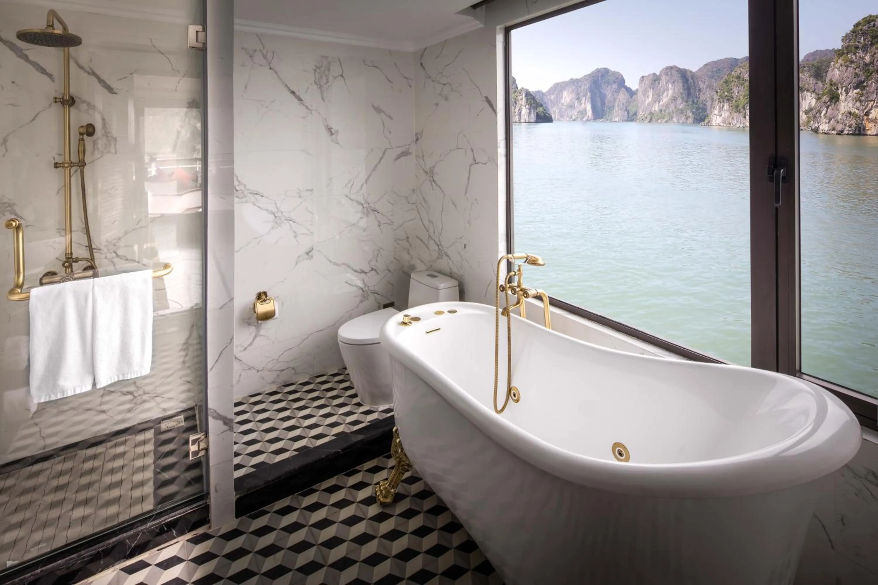 Bathroom in Ambassador Cruise Halong Bay