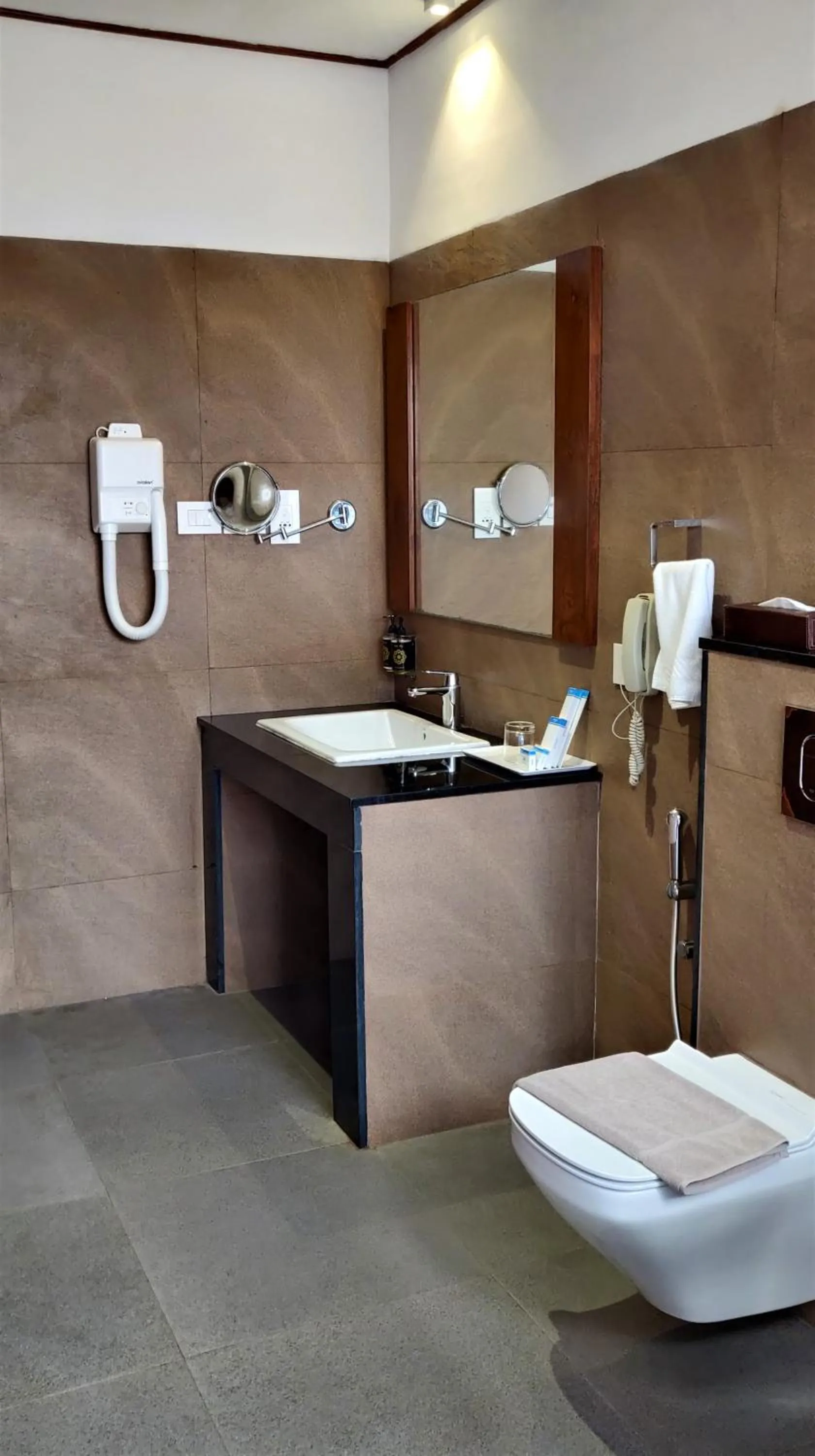 Bathroom in Backwater Ripples Kumarakom