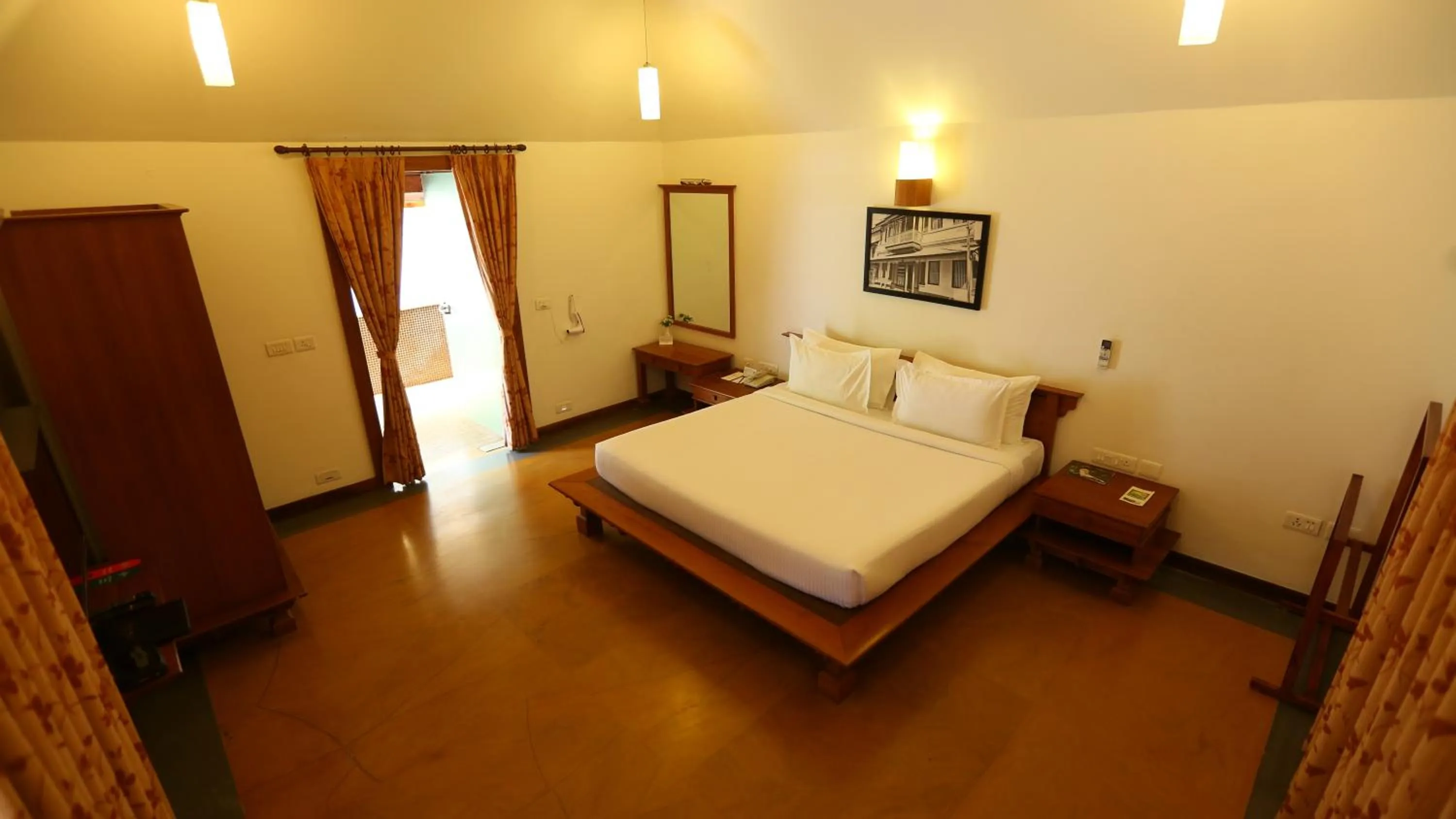 Bedroom, Bed in Le Pondy