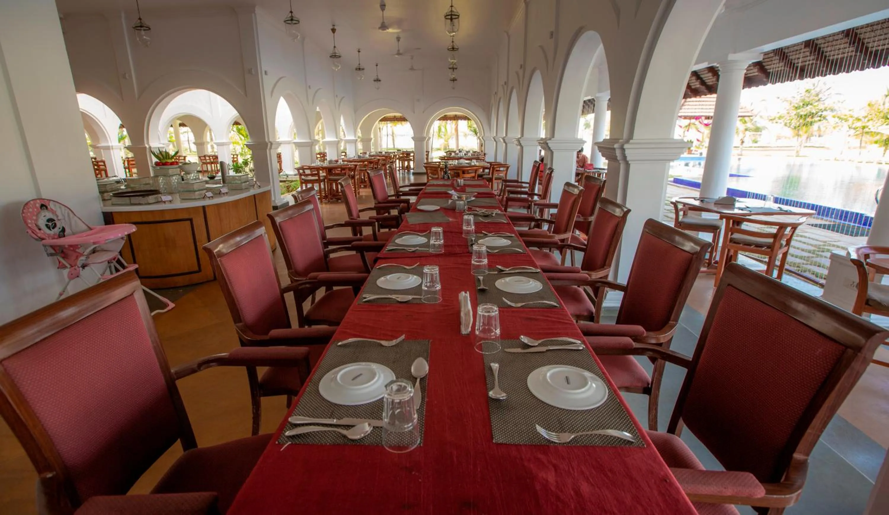 Restaurant/places to eat in Le Pondy