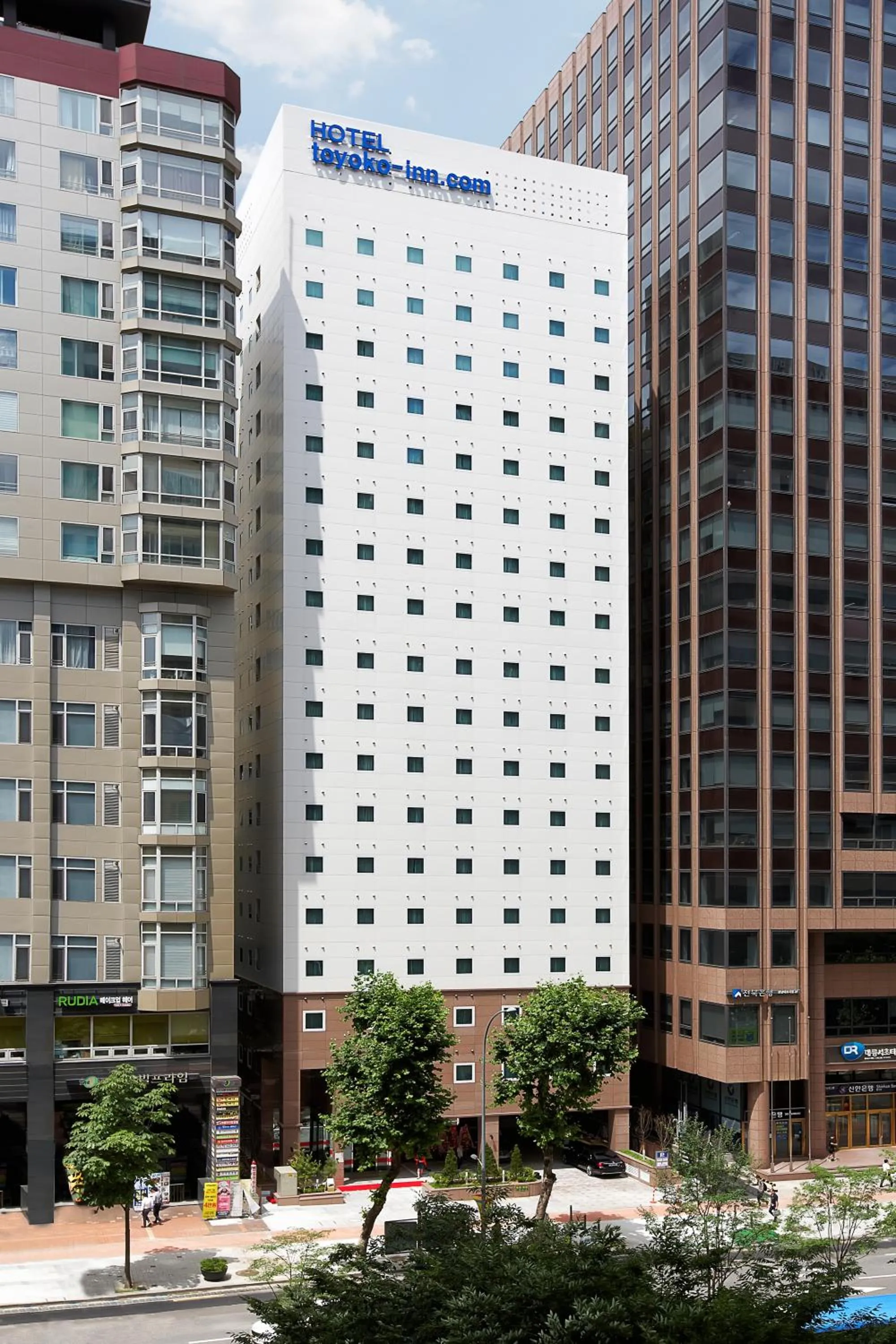 Property building in Toyoko Inn Seoul Gangnam