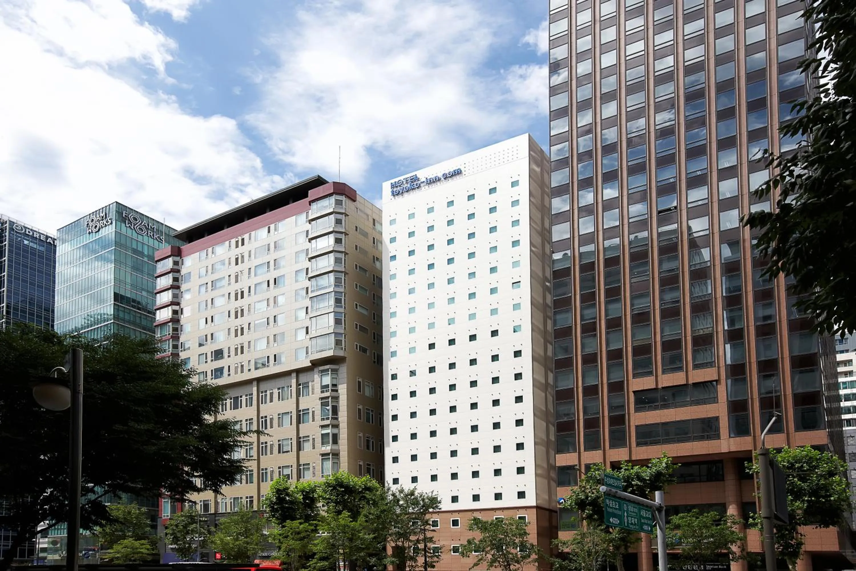 Property building in Toyoko Inn Seoul Gangnam