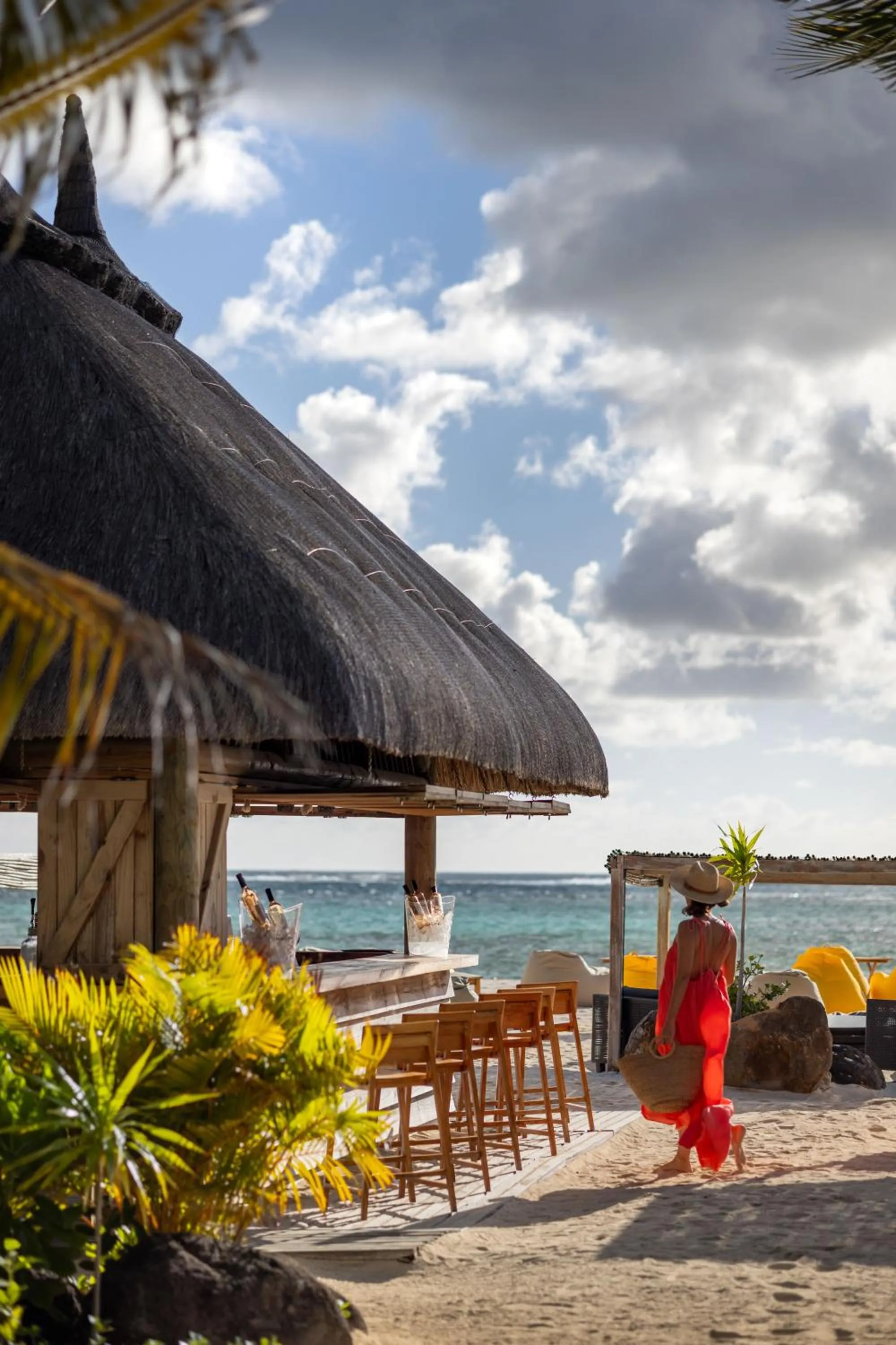 Lounge or bar in Dinarobin Beachcomber Golf Resort & Spa