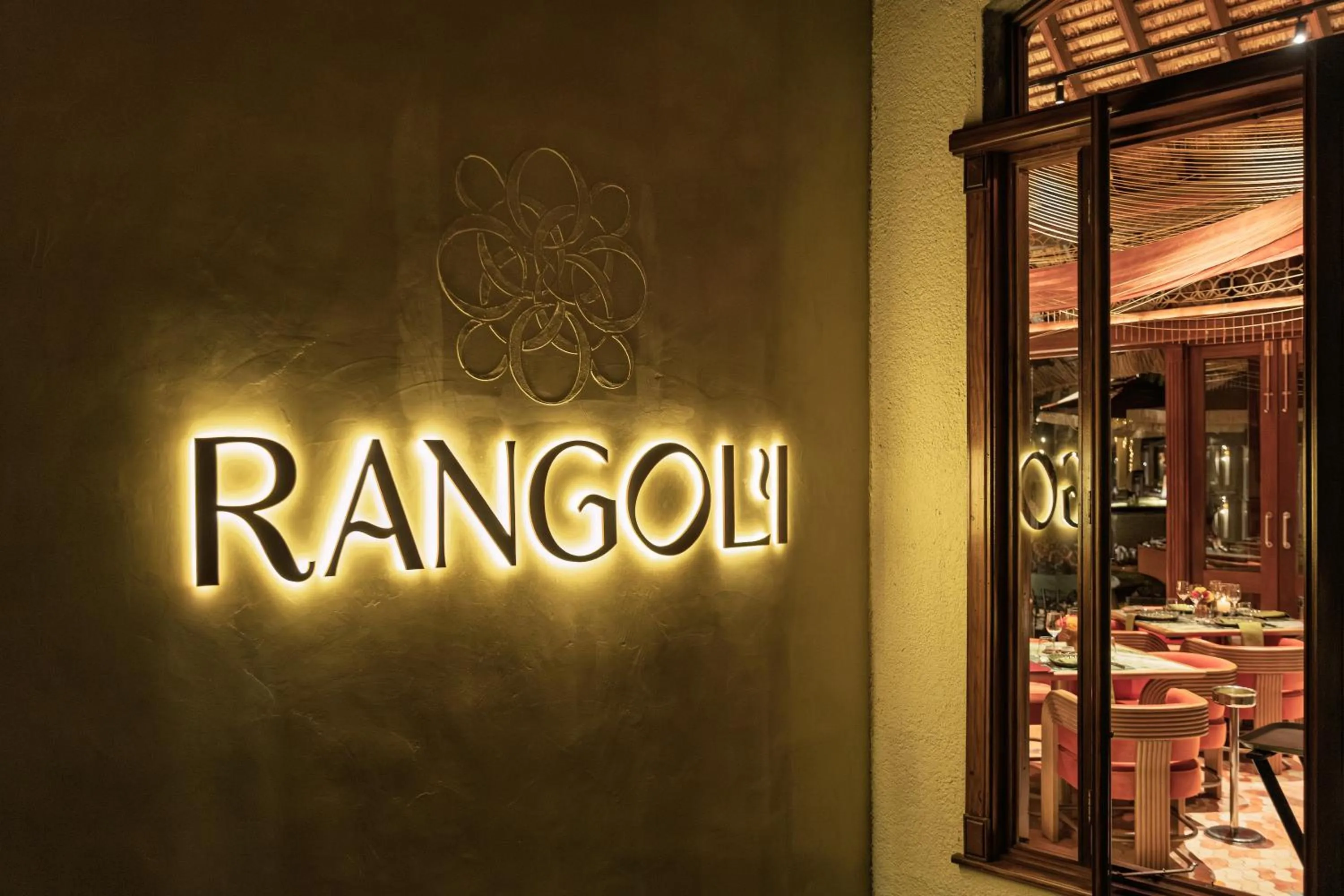 Restaurant/places to eat in Dinarobin Beachcomber Golf Resort & Spa