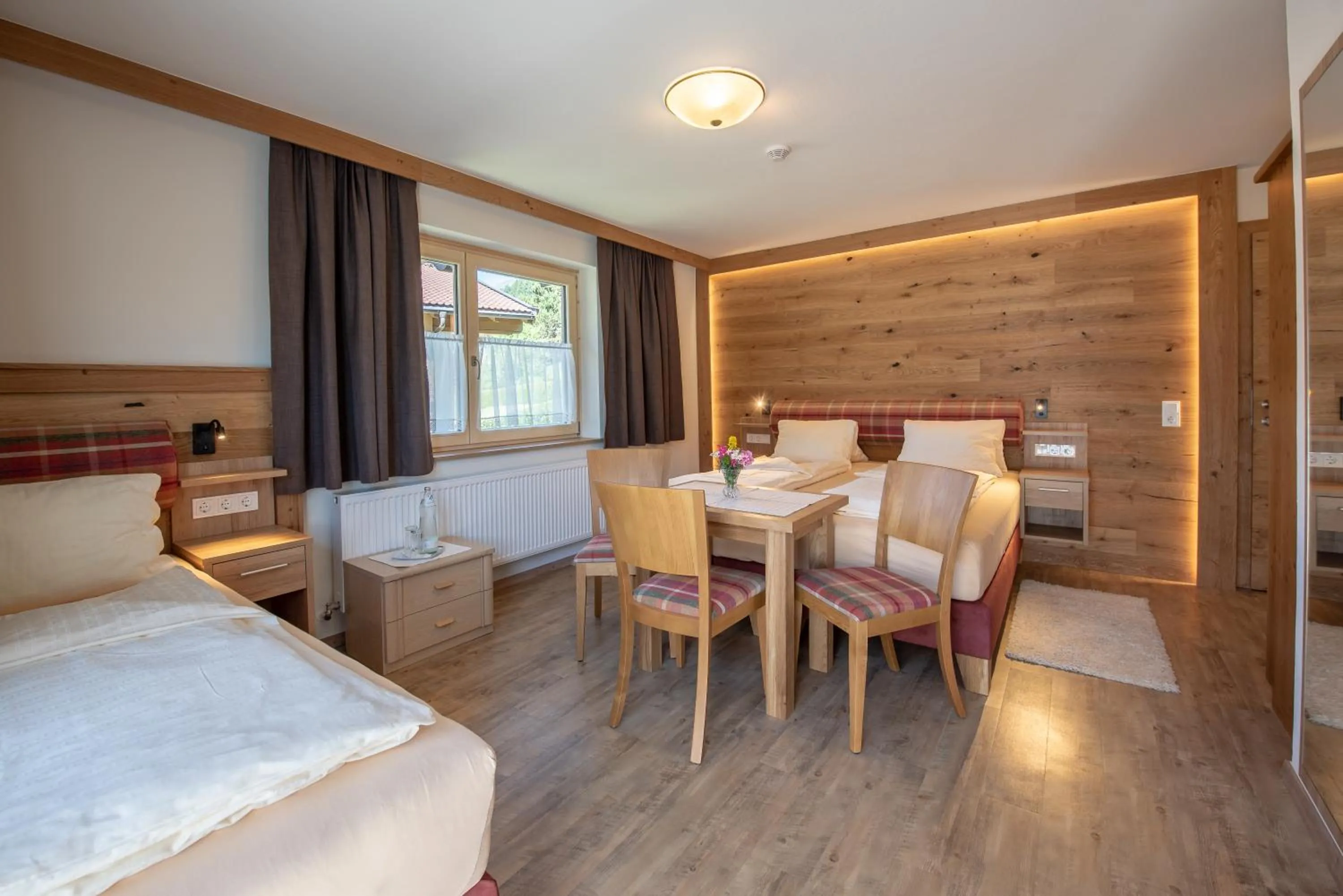 Photo of the whole room, Bed in Hölzl Bed & Breakfast