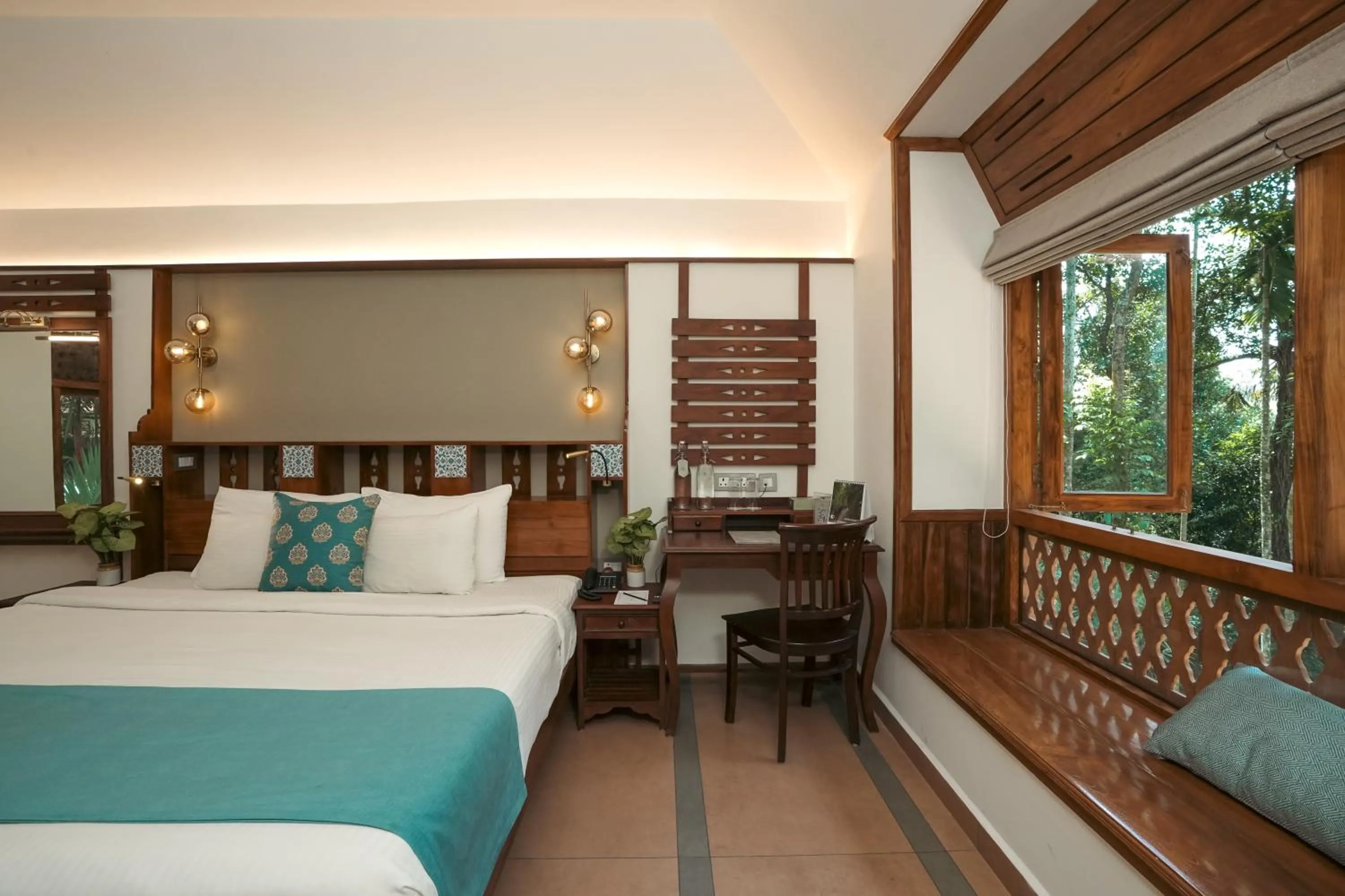 Bedroom, Bed in Greenwoods Resort, Thekkady