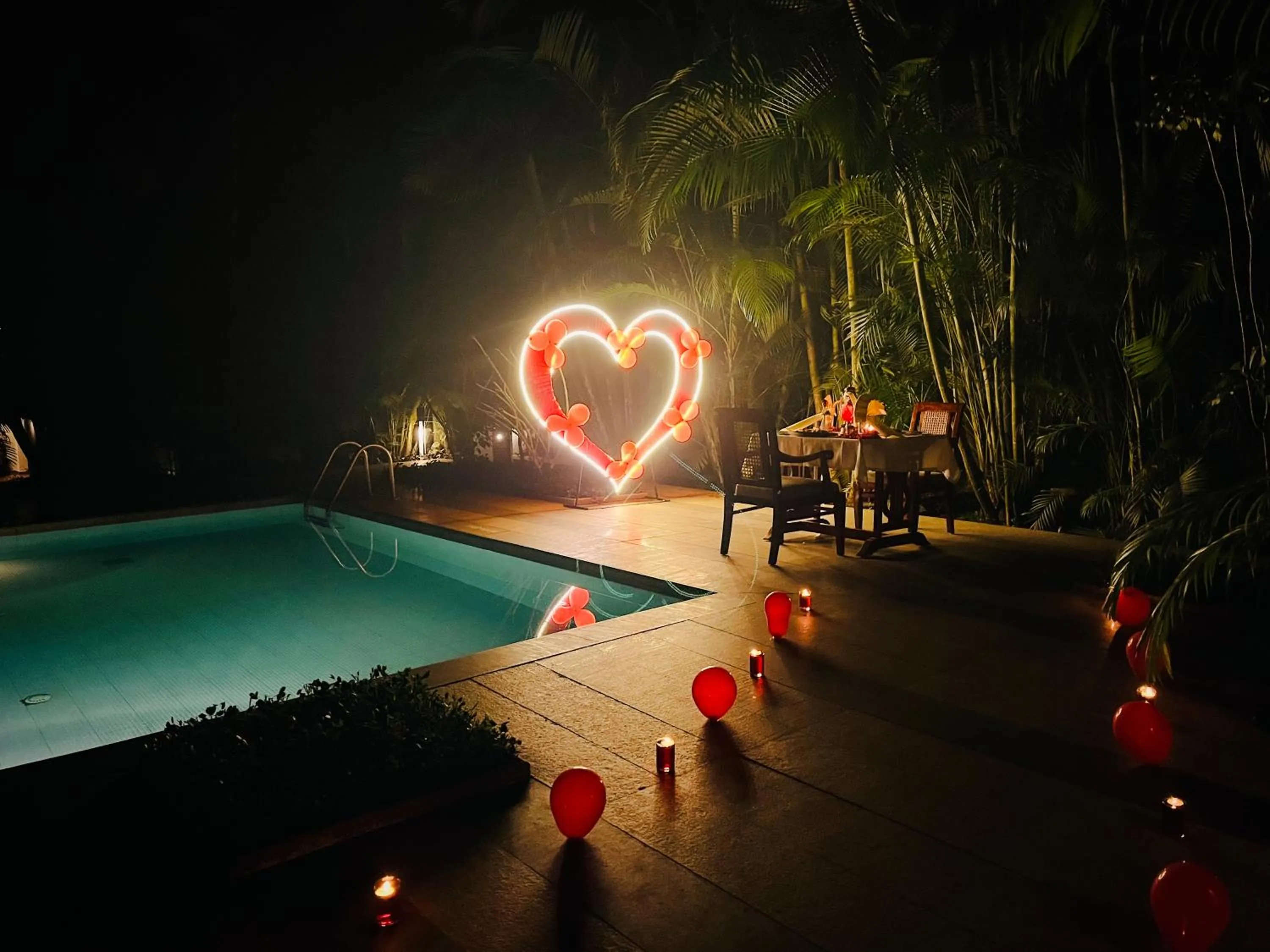 Swimming pool in Greenwoods Resort, Thekkady