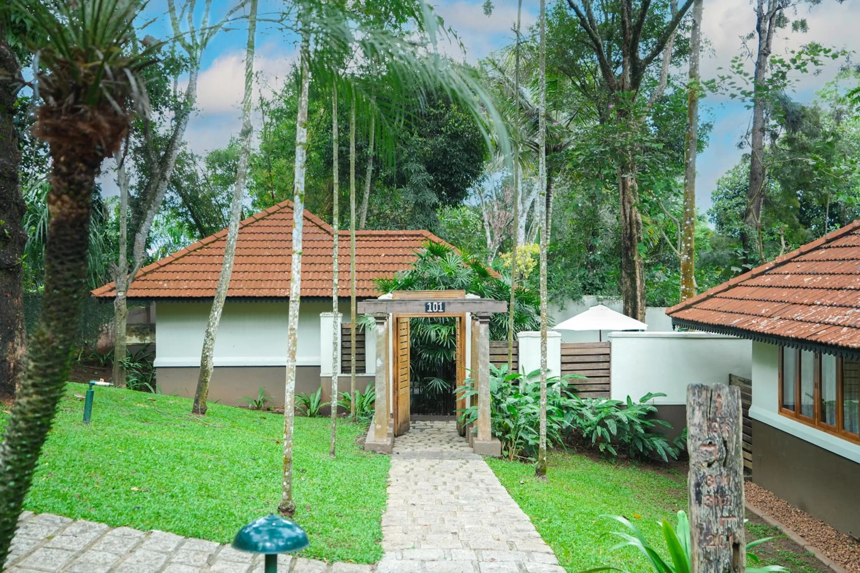 Facade/entrance in Greenwoods Resort, Thekkady