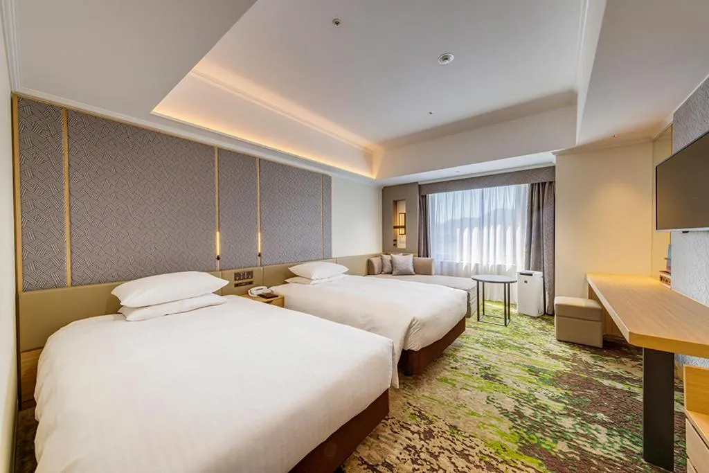 Photo of the whole room, Bed in Hotel Nikko Kumamoto