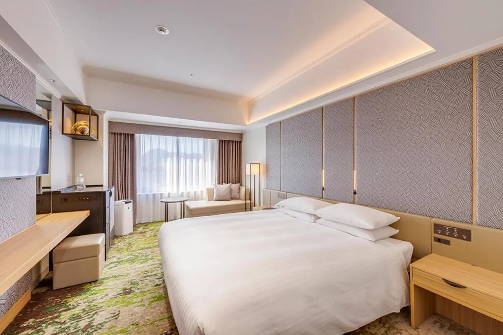 Photo of the whole room, Bed in Hotel Nikko Kumamoto