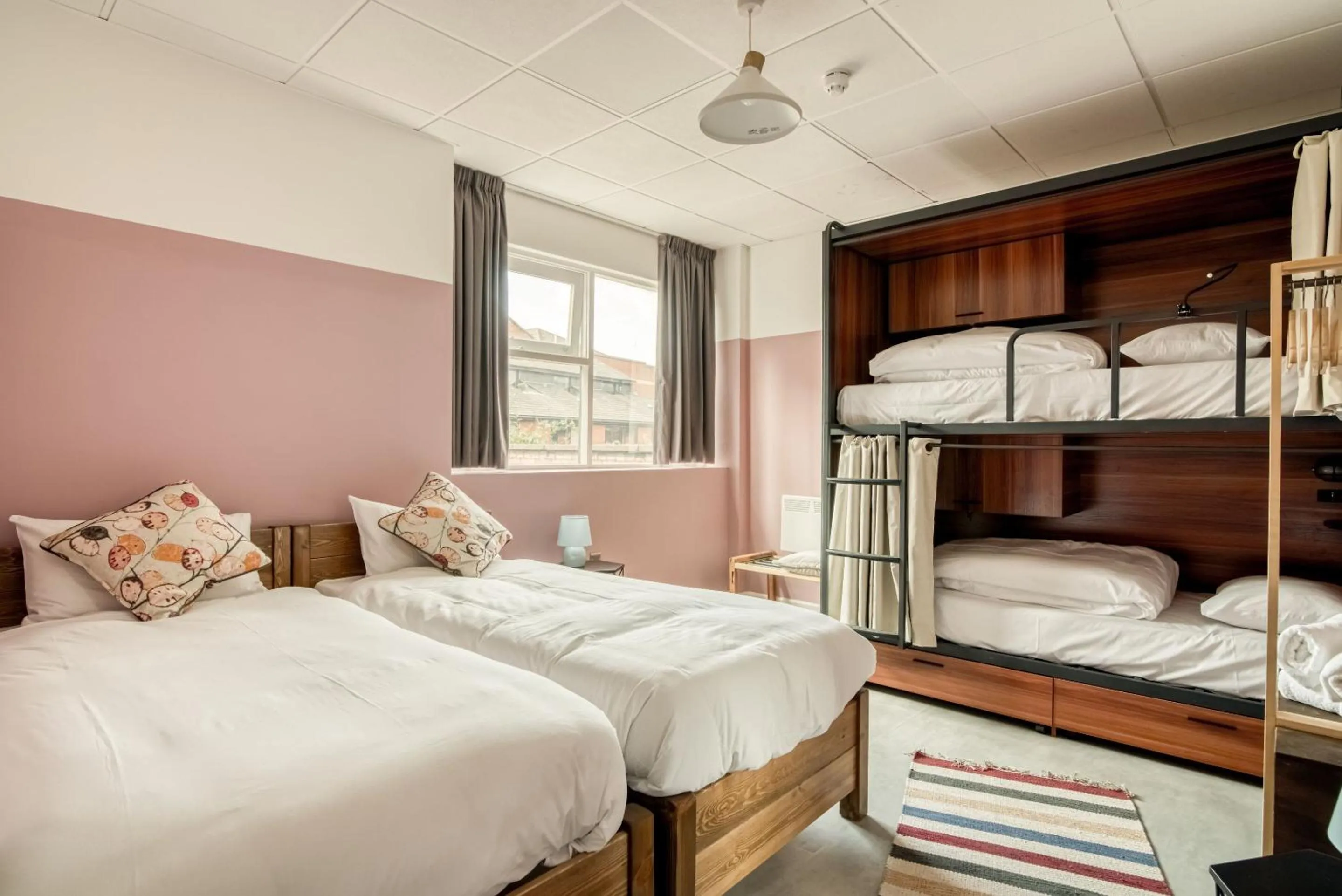 Bed in PH Hostel Birmingham