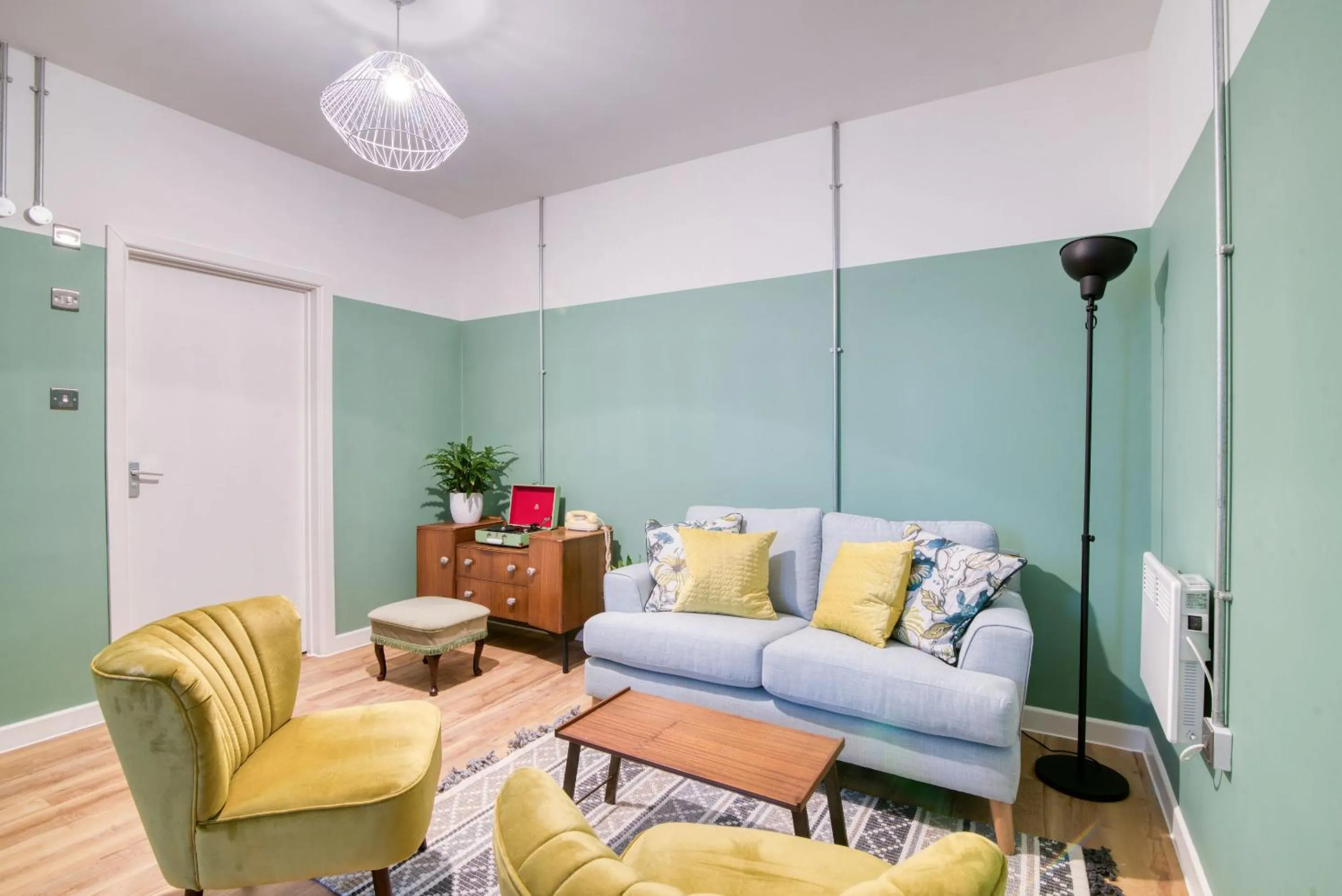 Seating area, Bed in PH Hostel Birmingham